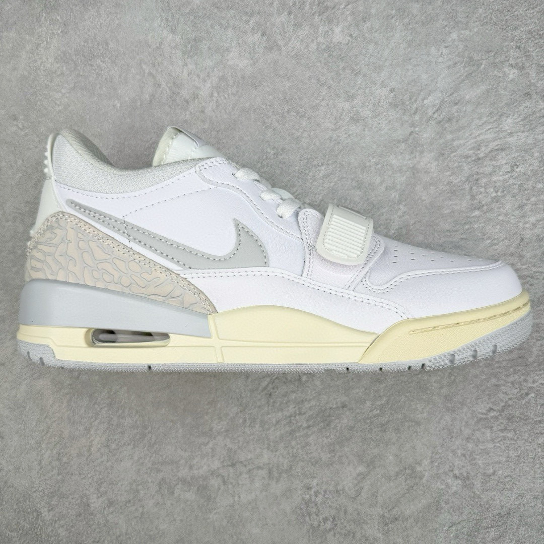 真标💰130 160 公司级💰190 纯原💰230 顶级💰260
Nike Air Jordan Legacy 312 Low 乔丹最强三合一混合版 
有着交错结合的设计，它的名字就展现出它所包含的鞋款元素，312 分别对应了 Air Jordan 3、Air Jordan 1 和 Air Trainer 2，将这三双经典又有不俗人气的鞋款融合，“最强三合一” 的名称由此得来工厂店 直营店
货号：DZ2763-101
Size：36 36.5 37.5 38 38.5 39 40 40.5 41 42 42.5 43 44 44.5 45 46 47.5耐克 阿迪达斯 三叶草 椰子350 v2 sb dunk 古驰脏脏鞋 麦昆 匡威1970s 万斯 vans 范斯 新百伦 乔丹 air jordan 亚瑟士 斯凯奇 斐乐 彪马 锐步 mlb fila 鬼冢虎 莆田鞋 板鞋 樱花粉 af1 高帮 纯白 复古 满天星 解构 鞋盾 小麦色 蓝粉 马卡龙 低帮 独角兽 鸳鸯 联名 童鞋 冰淇淋 骨白冰蓝 白蓝 黑色 小白鞋 电玩像素 黑白 涂鸦 镭射 雾霾 白色 diy 1970s 夜光 大童 泼墨 中帮 黑武士 洛克公园 魔术贴 情侣 经典 四钩 奶咖色 刮刮乐 白丝绸 白银 3m 反光 白绿夜光 白橙双钩 小雏菊 权志龙 白绿橙 off white 飞线 金钩 冰块 小银钩 笑脸 缝线 剪纸 纯黑 蓝丝绸 情人节限定 白金 蓝白 354 黑曜石 熊猫 像素 冰蓝 四小勾 水晶底 寿桃 洞洞鞋 彩虹像素 灰色 air force 1 黑色 拖鞋 aj4 aj35 aj11 篮球鞋 莆田 aj3 aj6 aj13 aj7 童鞋 儿童鞋 aj312 aj36 黑白奥利奥 传奇蓝 aj32 限量版 飞人拖鞋 康扣 熊猫 北卡蓝 low 白水泥 藤原浩 aj34郭艾伦 影子灰 蒂芙尼绿 aj10 倒钩 aj9 冰雪奇缘 黑曜石 aj31 aj270 球鞋 大魔王 冰激凌 樱木花道 热熔岩 迪奥联名 胭脂红 凉鞋 aj15 满天星 水泥灰 芝加哥 鸳鸯 aj28 情侣 aj28 樱花粉 电玩像素 北卡蓝 小迪奥 粉色 樱花粉 电玩像素 烟灰 变色龙 兵马俑 大巴黎 aj16 兔八哥 马卡龙 大学蓝 aj30 黑水泥 白蛇 叶绿素 火影 白水泥 情人节限定 粉蛇 黑红 球鞋gtcut kobe球鞋 zoom kobe 500黑武士 2022r nike星空 gt球鞋 zoom跑鞋 纽巴伦990 nikecourt女鞋 zoom aj1 nb827 斐乐hike nike青花瓷 aj镭射 科6 next跑鞋 宇航员2.0 小白鞋 男鞋 运动鞋 斯凯奇 斐乐 板鞋 aj 彪马 新百伦 亚瑟士 new balance adidas 阿迪达斯 篮球鞋 空军一号 纯白 跑步鞋 vision street wear puma 女运动休闲鞋 nb 情侣鞋 球鞋 dunk 美津浓 欧文7 运动鞋女款跑步鞋 休闲男鞋 aj1 拖鞋 耐克鞋男新款 鞋子 童鞋 男款 飞马 zoom 超级飞马 跑鞋 老爹鞋 air max 儿童鞋子 男士 飞马38 m2k 日落 黑白熊猫 女款 飞马39 男款 阿甘鞋 飞马37 夏季 dunk sb 华夫鞋 凉鞋 开拓者 夏款 毛毛虫 气垫 air zoom 休闲鞋 高帮 帆布鞋 sacai 2022 vapormax 赤足 飞马36 af1 紫葡萄 树莓紫