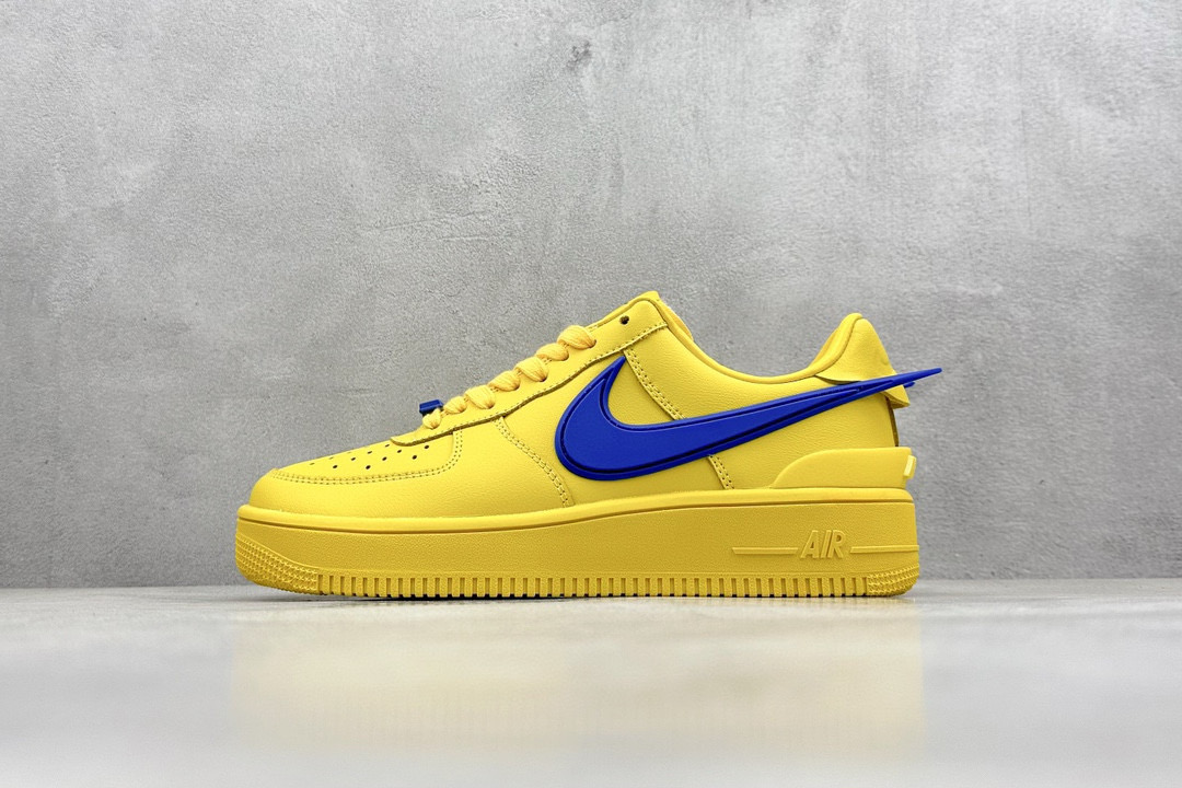 真标💰110 150 公司级💰190 纯原💰260
AMBUSH x Nike Air Force 1 Low 黑色 大勾
货号：DV3464-001 工厂店 直营店
尺码：36 36.5 37.5 38 38.5 39 40 40.5 41 42 42.5 43 44 45 46 47.5 耐克 阿迪达斯 三叶草 贝壳头 椰子椰子350 v2 sb dunk 古驰脏脏鞋 麦昆 匡威1970s 万斯 vans 范斯 新百伦 乔丹 air jordan 亚瑟士 斯凯奇 斐乐 彪马 锐步 mlb fila 鬼冢虎 莆田鞋 板鞋 樱花粉 af1 高帮 纯白 复古 满天星 解构 鞋盾 小麦色 蓝粉 马卡龙 低帮 独角兽 鸳鸯 联名 童鞋 冰淇淋 骨白冰蓝 白蓝 黑色 小白鞋 电玩像素 黑白 涂鸦 镭射 雾霾 白色 diy 1970s 夜光 大童 泼墨 中帮 黑武士 洛克公园 魔术贴 情侣 经典 四钩 奶咖色 刮刮乐 白丝绸 白银 3m 反光 白绿夜光 白橙双钩 小雏菊 权志龙 白绿橙 off white 飞线 金钩 冰块 小银钩 笑脸 缝线 剪纸 纯黑 蓝丝绸 情人节限定 白金 蓝白 354 黑曜石 熊猫 像素 冰蓝 四小勾 水晶底 寿桃 洞洞鞋 彩虹像素 灰色 air force 1 黑色 拖鞋 aj4 aj35 aj11 篮球鞋 莆田 aj3 aj6 aj13 aj7 童鞋 儿童鞋 aj312 aj36 黑白奥利奥 传奇蓝 aj32 限量版 飞人拖鞋 康扣 熊猫 北卡蓝 low 白水泥 藤原浩 aj34郭艾伦 影子灰 蒂芙尼绿 aj10 倒钩 aj9 冰雪奇缘 黑曜石 aj31 aj270 球鞋 大魔王 冰激凌 樱木花道 热熔岩 迪奥联名 胭脂红 凉鞋 aj15 满天星 水泥灰 芝加哥 鸳鸯 aj28 情侣 aj28 樱花粉 电玩像素 北卡蓝 小迪奥 粉色 樱花粉 电玩像素 烟灰 变色龙 兵马俑 大巴黎 aj16 兔八哥 马卡龙 大学蓝 aj30 黑水泥 白蛇 叶绿素 火影 白水泥 情人节限定 粉蛇 黑红 球鞋gtcut kobe球鞋 zoom kobe 500黑武士 2022r nike星空 gt球鞋 zoom跑鞋 纽巴伦990 nikecourt女鞋 zoom aj1 nb827 斐乐hike nike青花瓷 aj镭射 科6 next跑鞋 宇航员2.0 小白鞋 男鞋 运动鞋 斯凯奇 斐乐 板鞋 aj 彪马 新百伦 亚瑟士 new balance adidas 阿迪达斯 篮球鞋 空军一号 纯白 跑步鞋 vision street wear puma 女运动休闲鞋 nb 情侣鞋 球鞋 dunk 美津浓 欧文7 运动鞋女款跑步鞋 休闲男鞋 aj1 拖鞋 耐克鞋男新款 鞋子 童鞋 男款 飞马 zoom 超级飞马 跑鞋 老爹鞋 air max 儿童鞋子 男士 飞马38 m2k 日落 黑白熊猫 女款 飞马39 男款 阿甘鞋 飞马37 夏季 dunk sb 华夫鞋 凉鞋 开拓者 夏款 毛毛虫 气垫 air zoom 休闲鞋 高帮 帆布鞋 sacai 2022 vapormax 赤足 飞马36 af1 紫葡萄 树莓紫 winflo8 court女鞋 网鞋 zoom 破二 dc0774 拖鞋 superfly 子弹头 dunk黑白熊猫 blazer max270 欧文7 小童鞋 阿尔法 欧文8 登月 星空 莆田 黑武士 airmax97 贝壳头 三叶草 boost forum 椰子鞋 yeezy neo 暗夜精灵 金标 椰子 350 v2 ultraboost 清风 阿尔法 涉水鞋 ub21 ub22 forum84 ub nmd 爆米花 pro2 cut supernova x9000 椰子500 小椰子 forum low 史密斯 椰子700 樱花系列女鞋 新百伦530 327 574 5740 满天星 992 550 990 303 nb2002ra 302 元祖灰 993 990v5 nb300 ms327 580 999 nb327新百伦 新百伦878 nb300 5740奶茶色 m5740nb5740 997 608 452 nbms327 992元祖灰 996 880 低帮 倒钩 aj1 low 北卡蓝 黑曜石 倒钩藤原浩鞋 芝加哥 禁穿 小迪奥aj1 aj1大学蓝 樱花粉 烟灰 闪电倒钩 mid 影子灰 白丝绸 黑红脚趾 黑红 马卡龙 小dior 蒂芙尼绿 黑脚趾 小摩卡 蜘蛛侠 兔八哥 莆田纯原 纯白 中帮 黑粉脚趾 鸳鸯 low摩卡棕 扣碎 倒钩低帮 小闪电 凯尔特人 芝加哥ow联名 灰白 红豆奶茶 叛逆 换底 扣碎篮板 摩卡棕 迪奥联名鞋 皇家蓝 低帮女鞋倒钩白棕 泡泡糖 黑粉脚趾 北卡蓝低帮 黑绿脚趾 影子灰 蒂芙尼绿 黑脚趾 浆果粉 扣碎篮板 鸳鸯 冰淇淋 白丝绸 激光蓝 offwhite联名 黑粉脚趾 蓝 水洗丹宁 情人节 午夜蓝 凯尔特人 泡泡糖 男鞋 女鞋 夏季 儿童 拖鞋 小众鞋 篮球鞋 凉鞋 运动鞋 跑步鞋 童鞋 板鞋 日落 足球鞋 小白鞋 跑鞋 老爹鞋 zoom 超级飞马 36 37 38 sb dunk 鞋子 新款 m2k air max 薄款 赤足5.0 星空 登月 回到未来 vapormax 超轻 网鞋 气垫鞋 阿甘鞋 休闲鞋 47 blazer 高帮 樱花粉 free