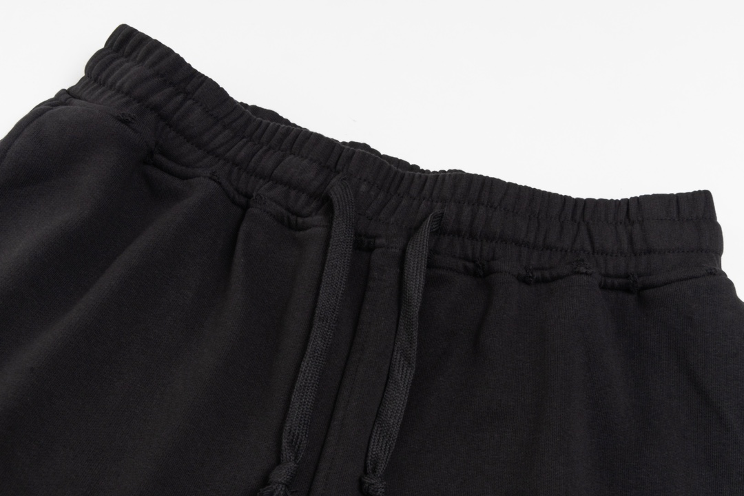 MiUMIU Black Rope Shorts: Customizable Unisex Design for All Sizes - 图片 4