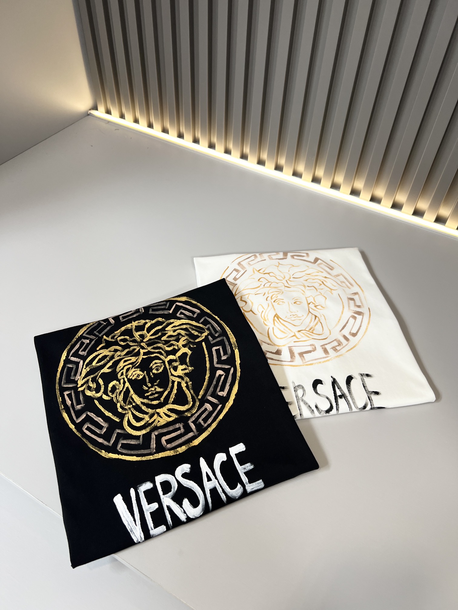 Versace Clothing T-Shirt Embroidery Cotton Spring/Summer Collection Short Sleeve