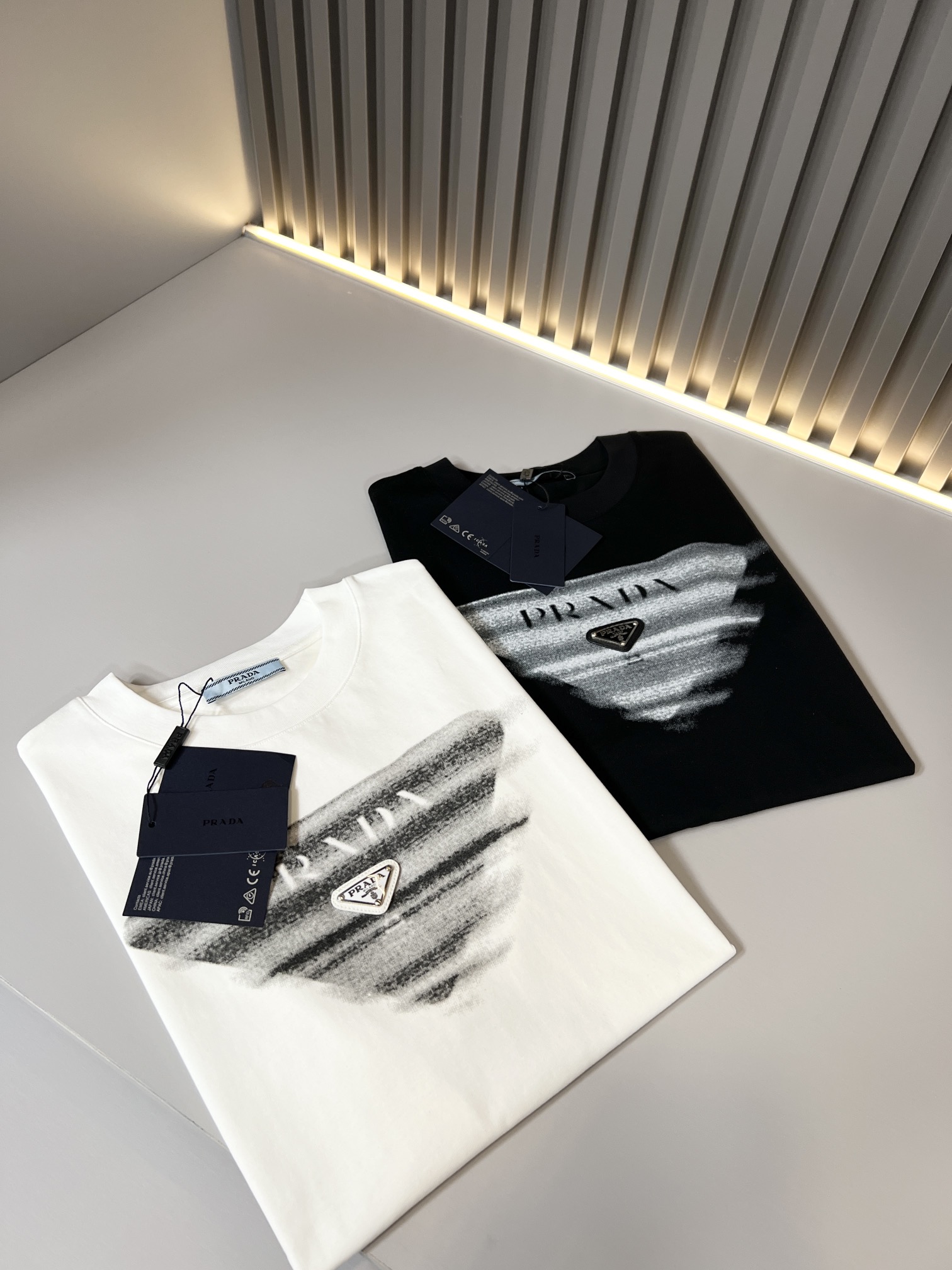 Prada Clothing T-Shirt Printing Unisex Cotton Spring/Summer Collection Fashion Short Sleeve