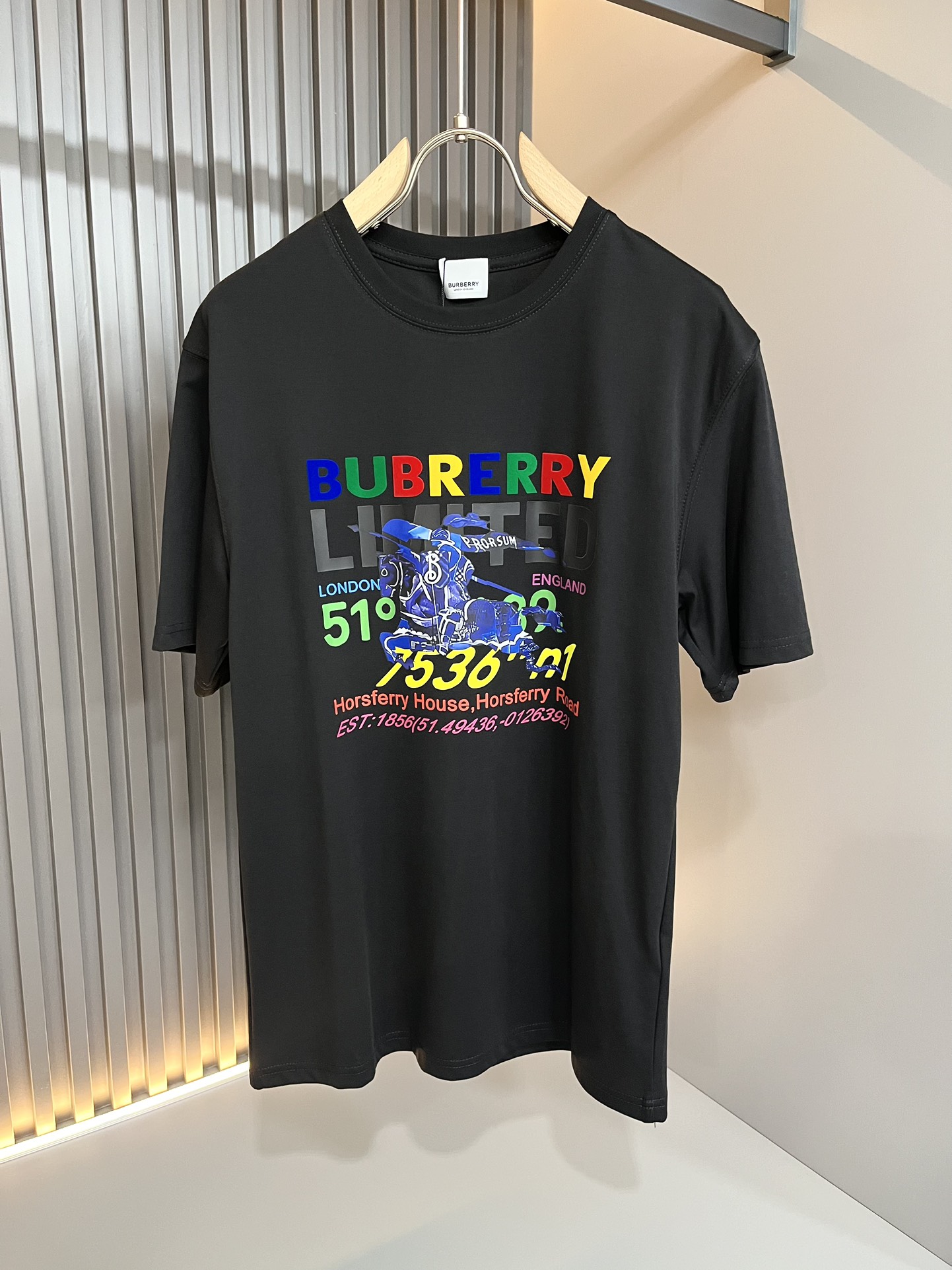 BURBER*Y巴*莉2024春夏新品短袖休闲套装重磅来袭最近比较火热的环保纯棉面料制作而成高端户外运动