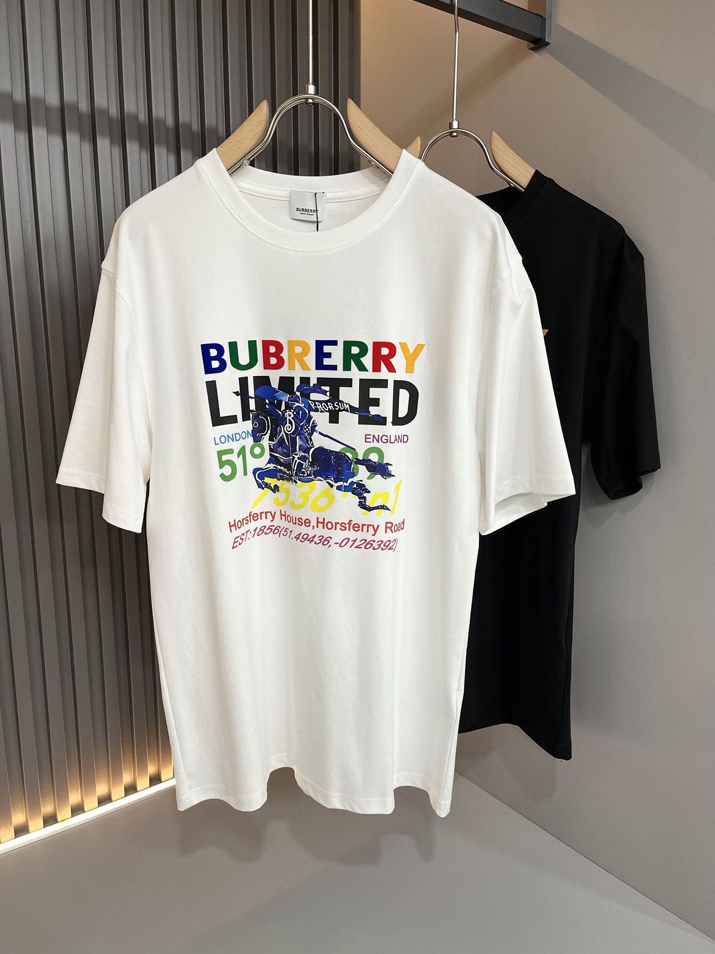 BURBER*Y巴*莉2024春夏新品短袖休闲套装重磅来袭最近比较火热的环保纯棉面料制作而成高端户外运动