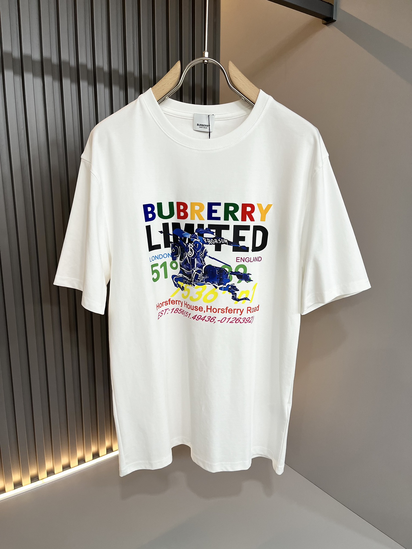 BURBER*Y巴*莉2024春夏新品短袖休闲套装重磅来袭最近比较火热的环保纯棉面料制作而成高端户外运动