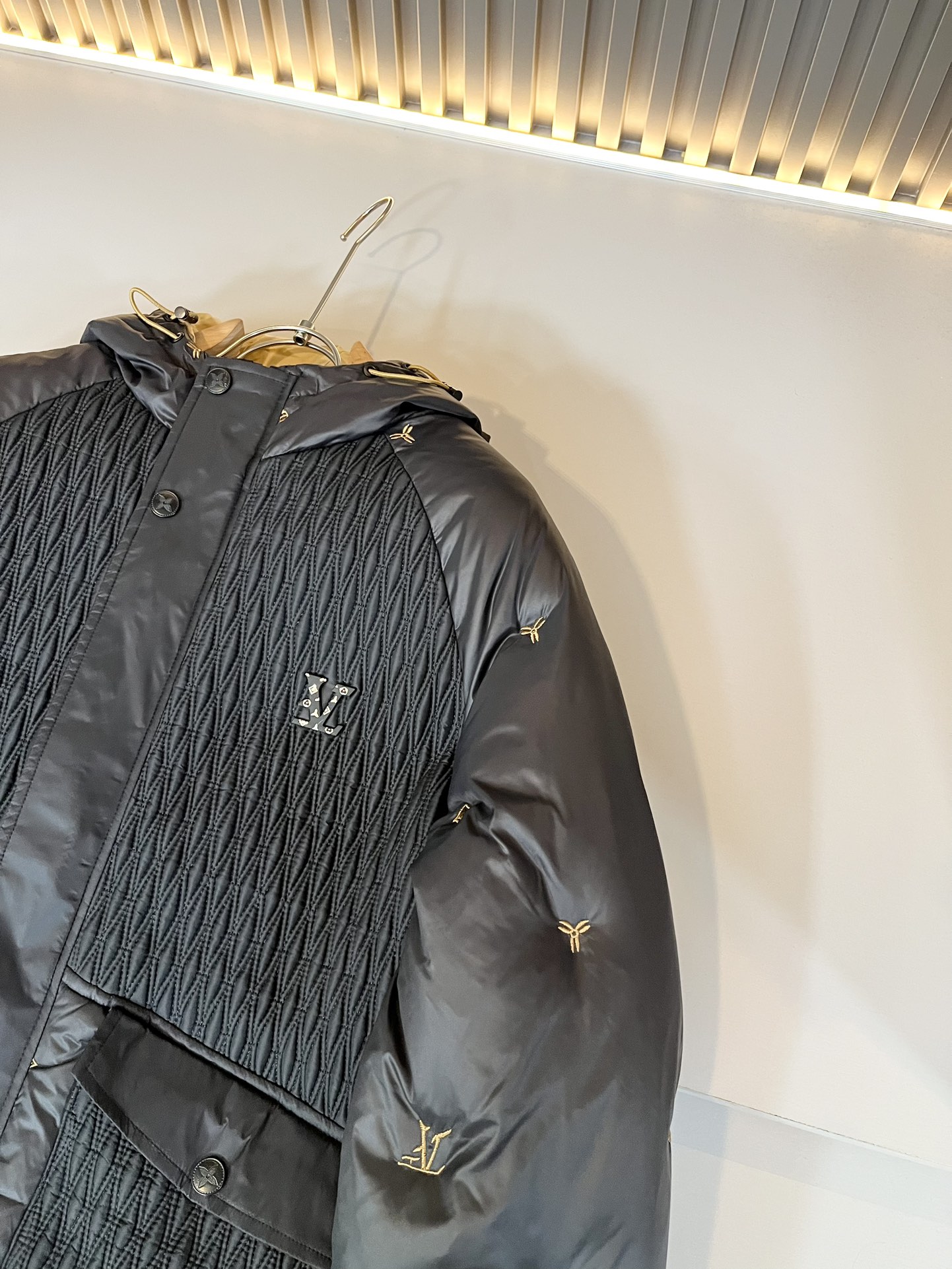 路易威登 Louis Vuitton 高定典藏名品高定成衣时装外套连衣裙衬衫T恤 #DD680B07 4