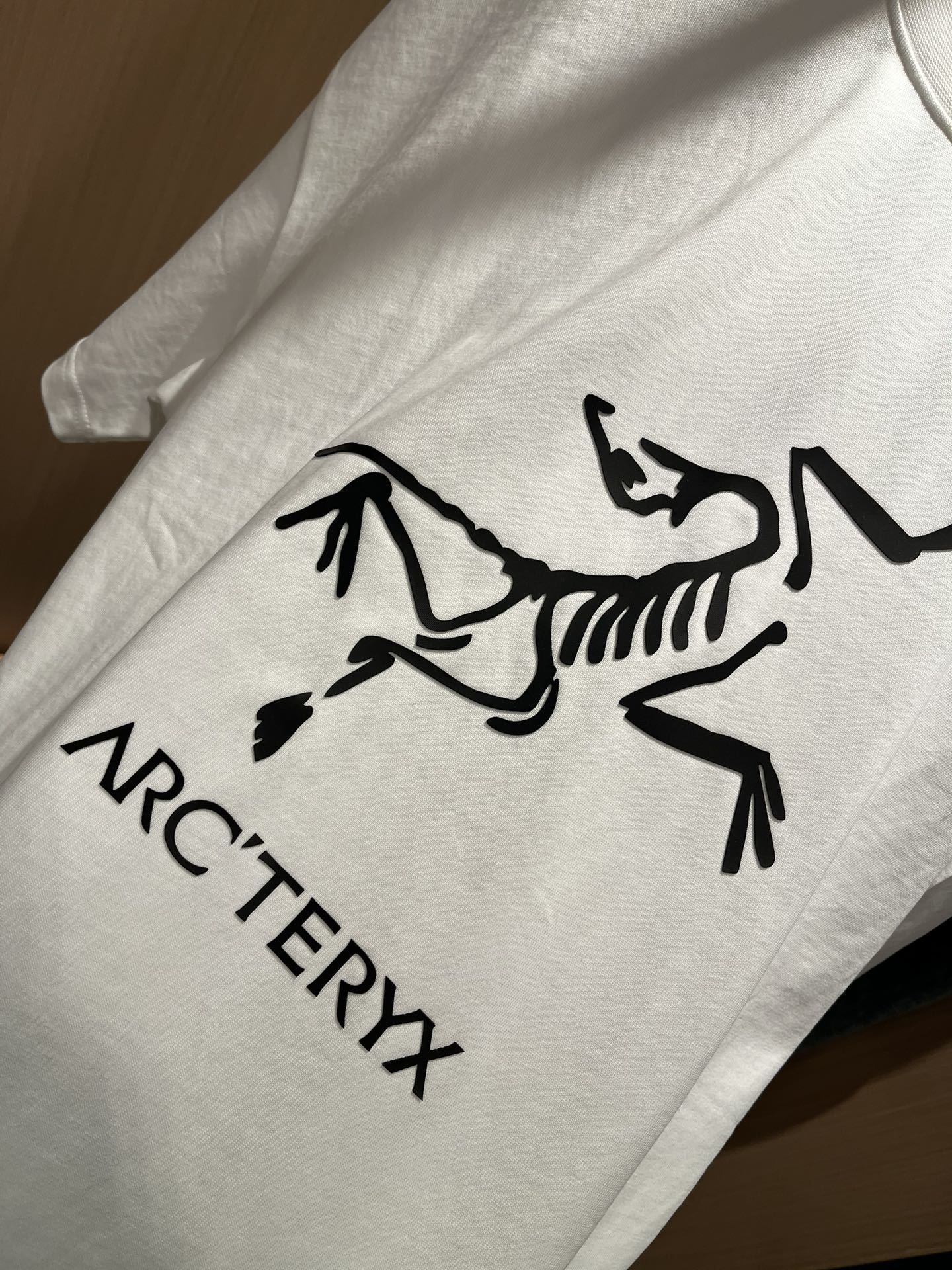 ARCTER*X始*祖鸟 2025春夏新款男女同款👫休闲短袖T恤,户外品牌可能大家第一想到的就是加拿大