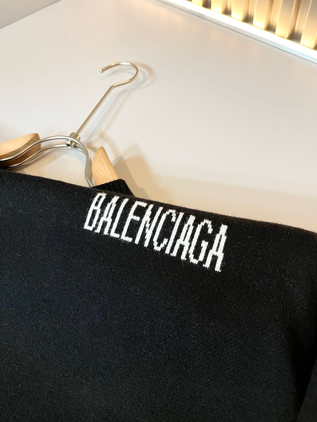  【⚠️】 BALENCIA*巴黎*家 2025秋冬新款男女同款👫打底羊毛衫，经典标志图案logo钩织工