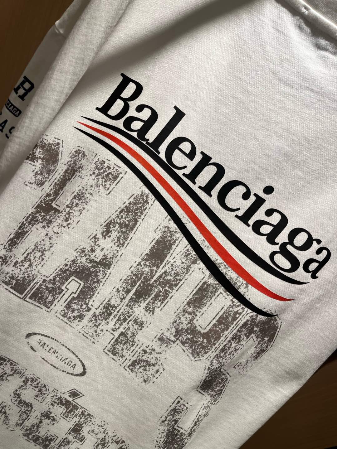 BALENCI*GA巴黎*家 2025春夏新款男女同款👫短袖T恤！走秀图案印花时尚休闲短袖T恤衫！设计