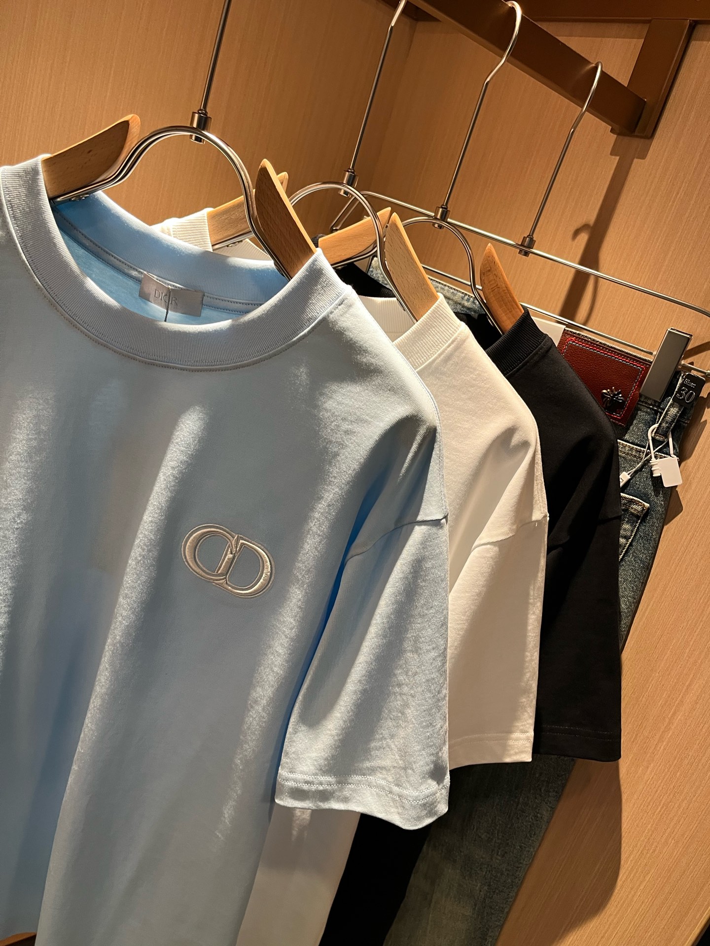  Dio*迪家 2025春夏新款男女同款👫短袖T恤，专柜同步发售！定制专属260克纯棉面料，定制原版工艺