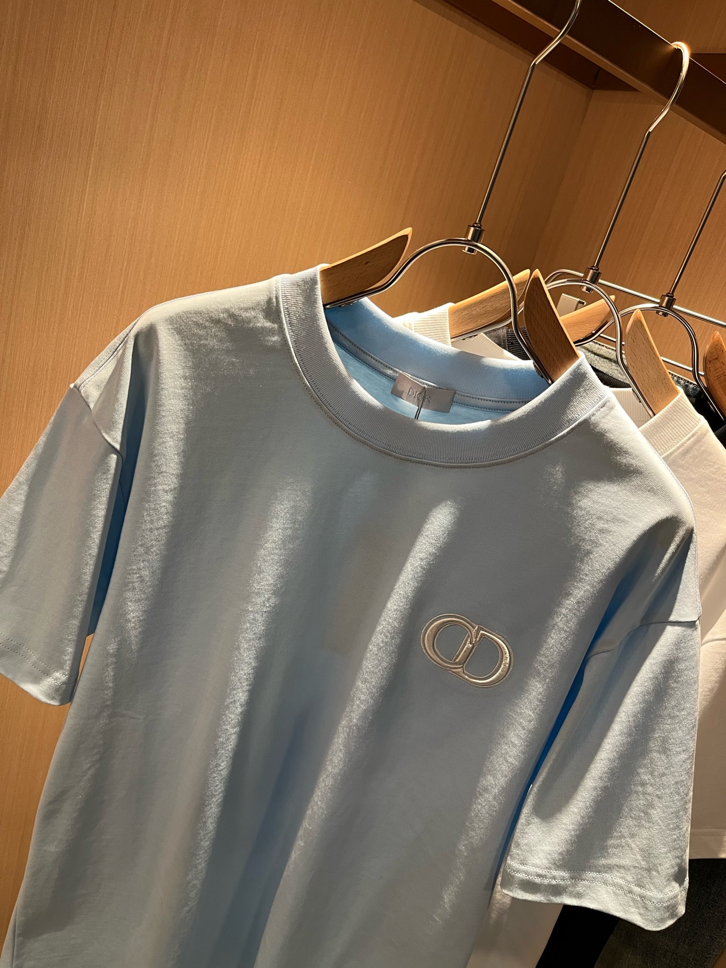  Dio*迪家 2025春夏新款男女同款👫短袖T恤，专柜同步发售！定制专属260克纯棉面料，定制原版工艺