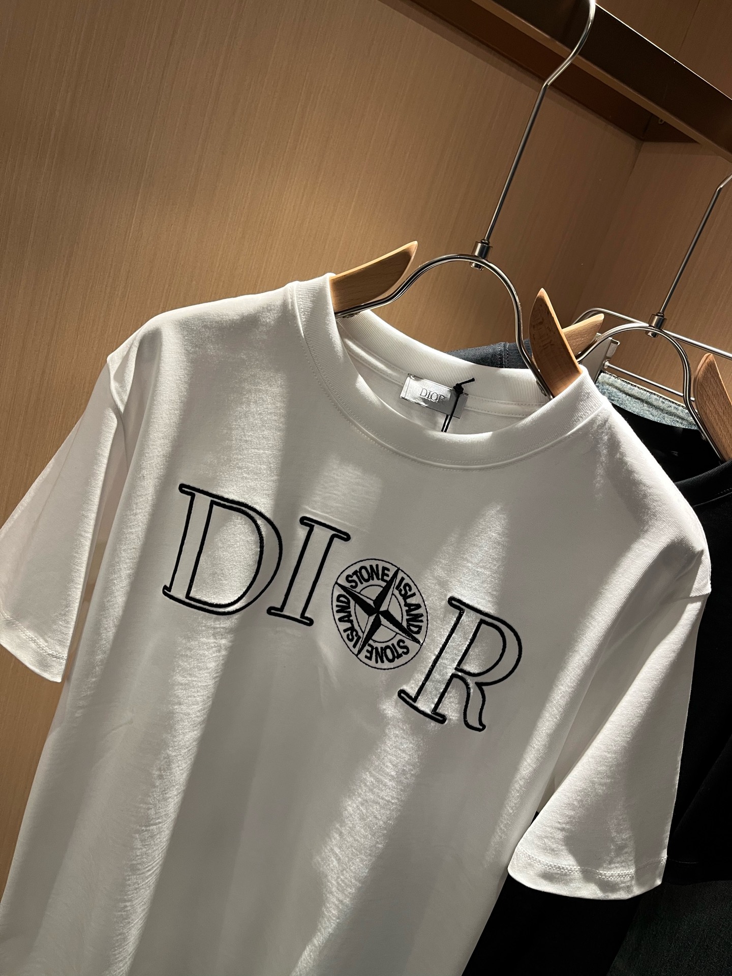  Dio*迪家 2025春夏新款男女同款👫短袖T恤，专柜同步发售！定制专属260克纯棉面料，定制原版工艺