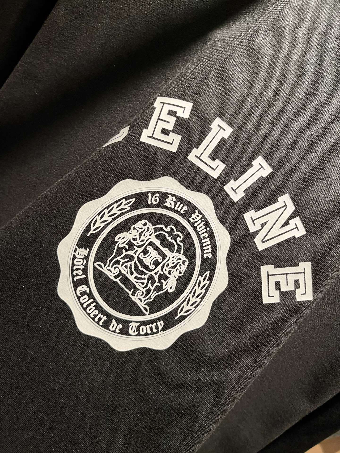 CELIN*瑟琳 2025春夏新款时尚休闲圆领短袖T恤,经典男女同款情侣👫短袖T恤衫!贸易公司渠道稀出