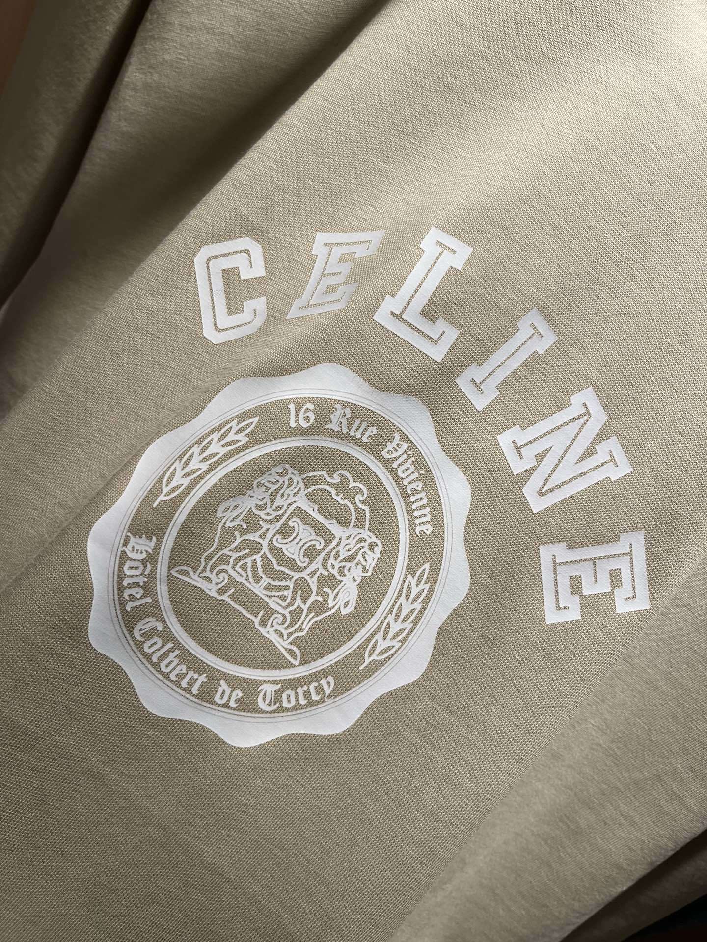 CELIN*瑟琳 2025春夏新款时尚休闲圆领短袖T恤,经典男女同款情侣👫短袖T恤衫!贸易公司渠道稀出