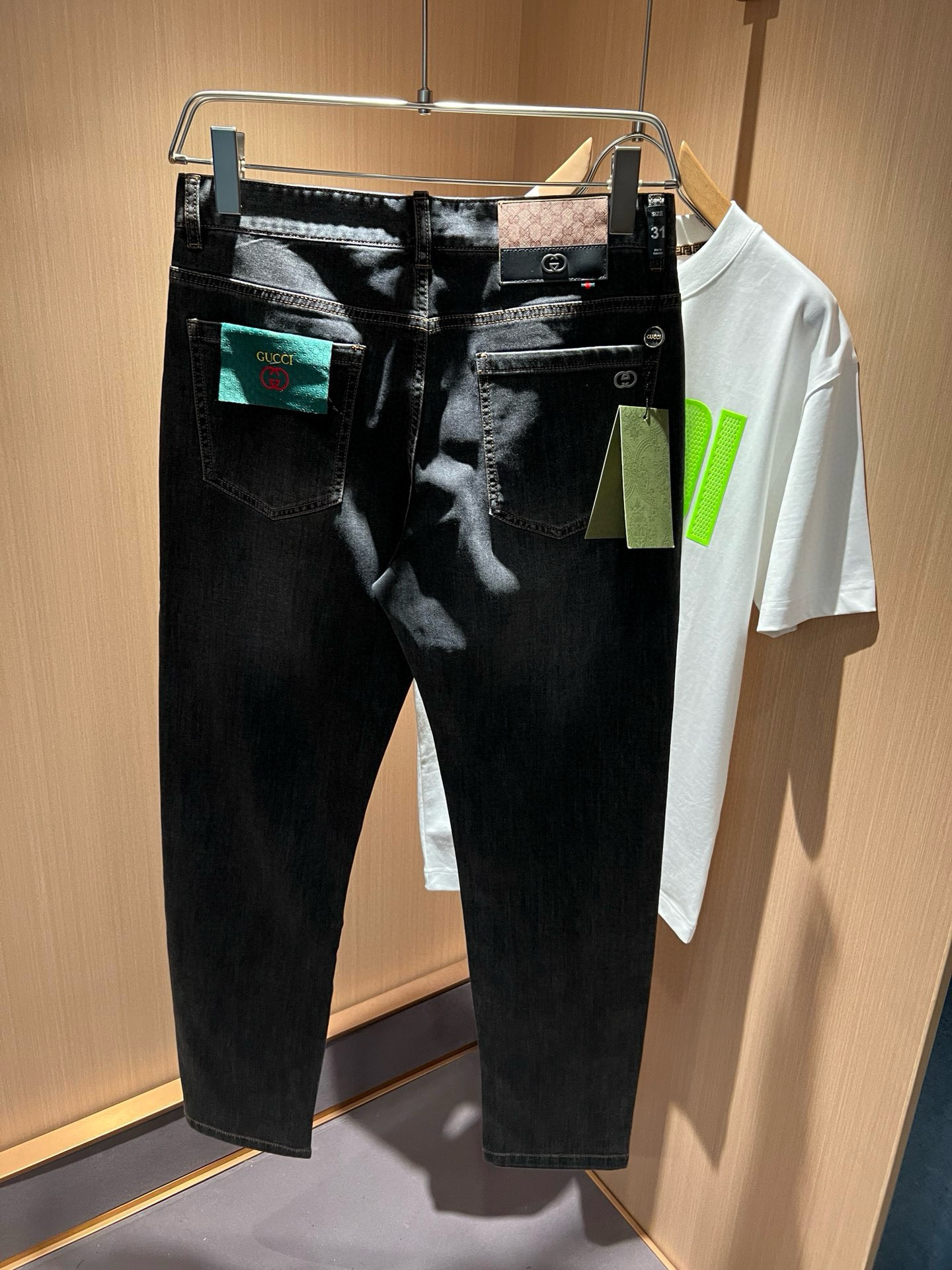  GUCC* 古家2025春夏新品经典男士丹宁时尚水洗牛仔裤，纯正 香港洋行渠道货  经典明星级单品，丹