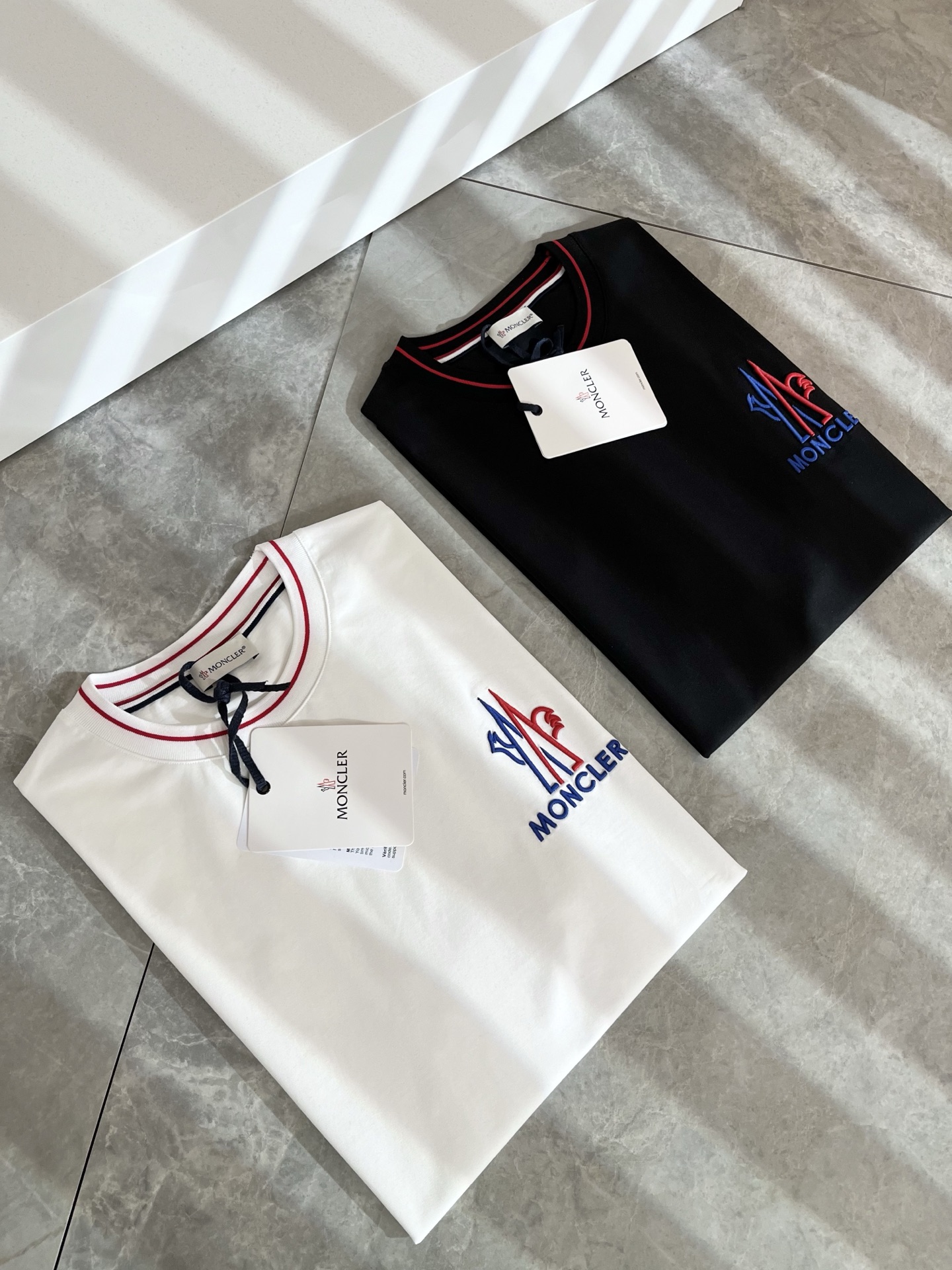 Moncler Men's & Women's Short Sleeve T-Shirt with Embroidered Logo Design 1 i1739728746911 8827 0 0