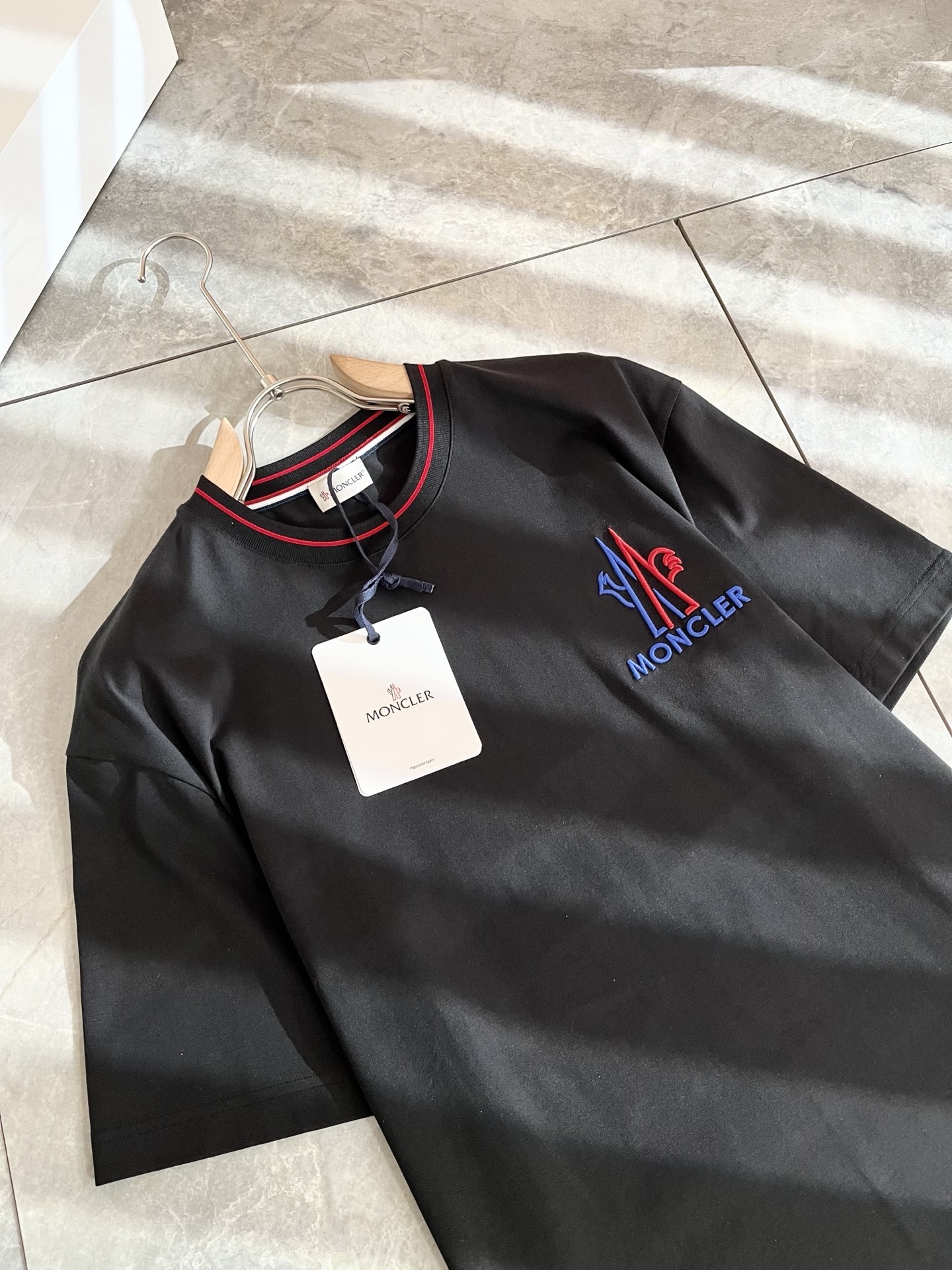 Moncler Men's & Women's Short Sleeve T-Shirt with Embroidered Logo Design 4 i1739728746927 8247 0 3