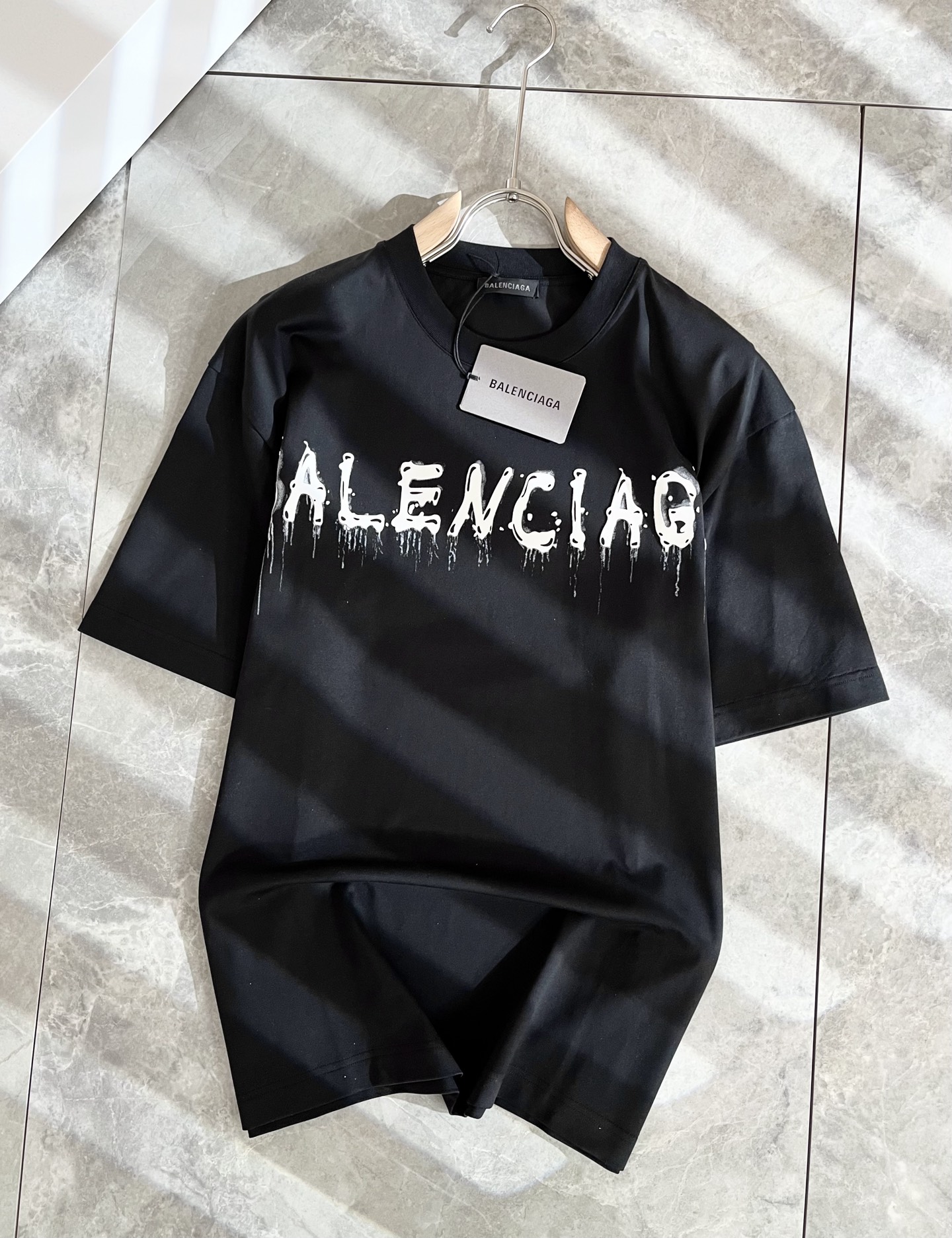 Balenciaga Unisex Cotton Crew Neck T-Shirt with Logo - Spring/Summer 2025 2 i1739729300125 510 0 1