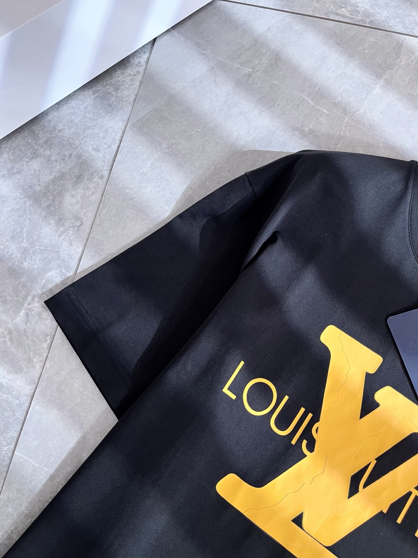 Louis Vuitton 2025 Spring/Summer Logo T-Shirt - Unisex, Fashion Forward 9 i1739729425641 1216 0 8