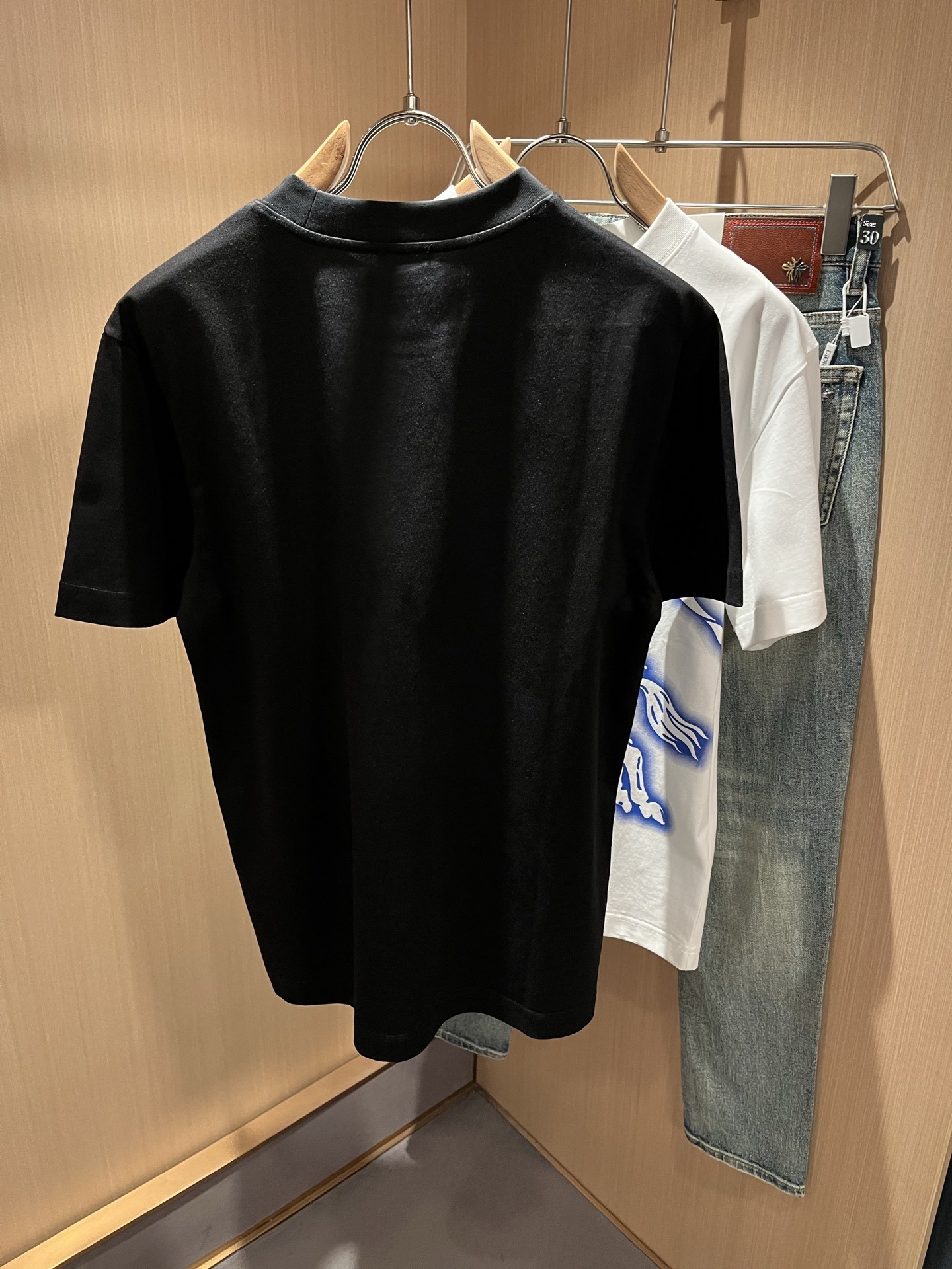 BURBER*Y巴*莉2025春夏新品男女同款👫短袖T恤,重磅来袭,最近比较火热的环保纯棉面料制作而成