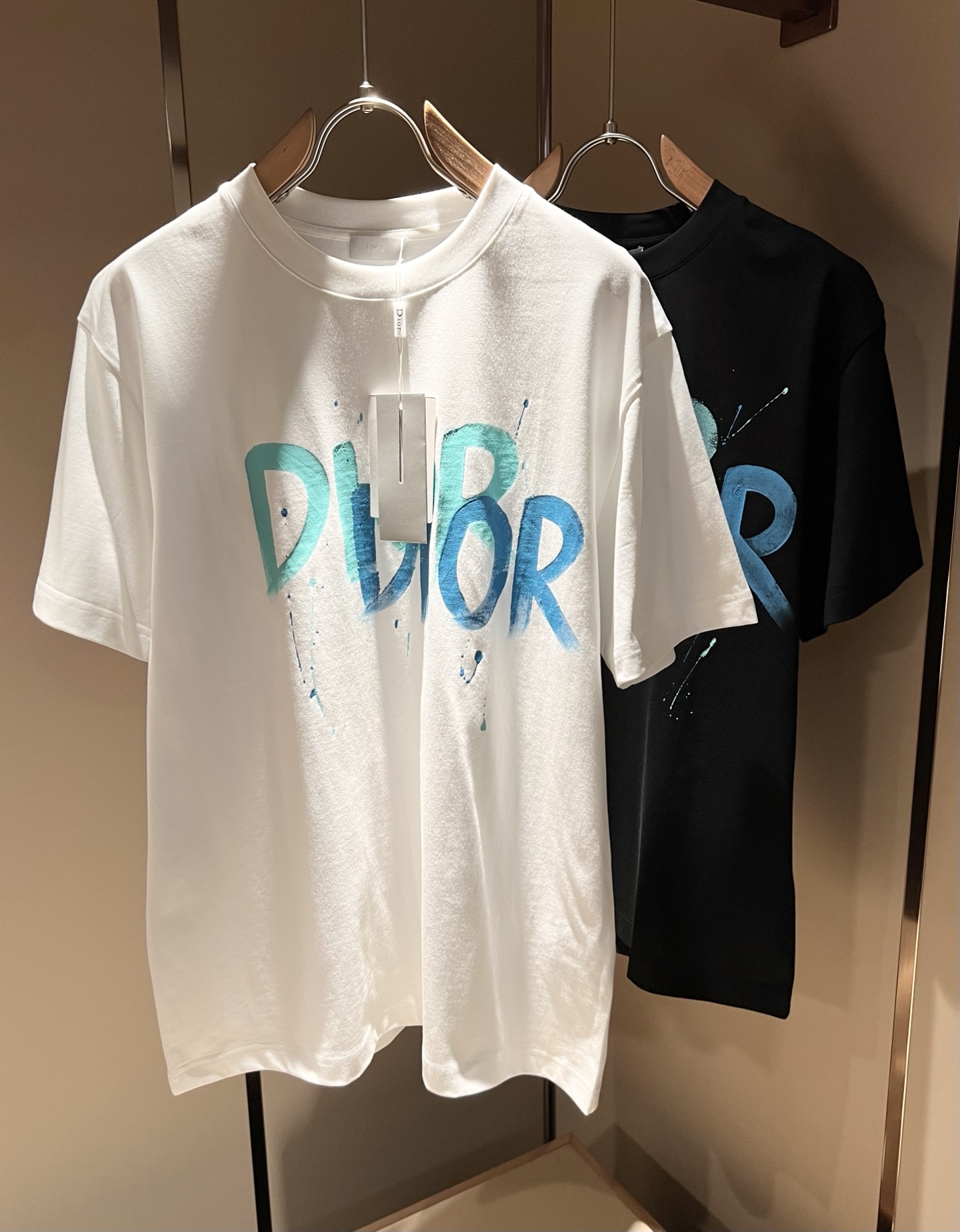  Dio*迪家 2025春夏新款男女同款👫短袖T恤，专柜同步发售！定制专属260克纯棉面料，定制原版工艺