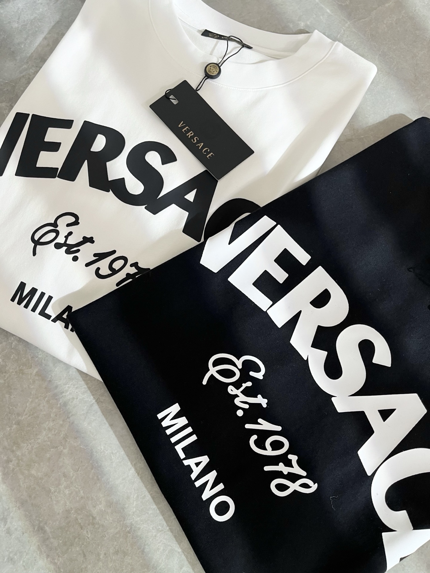  VERS*CE/范*哲  2025春夏新品原单短袖T恤，VERS*CE/范*哲  贸易公司渠道 产品 