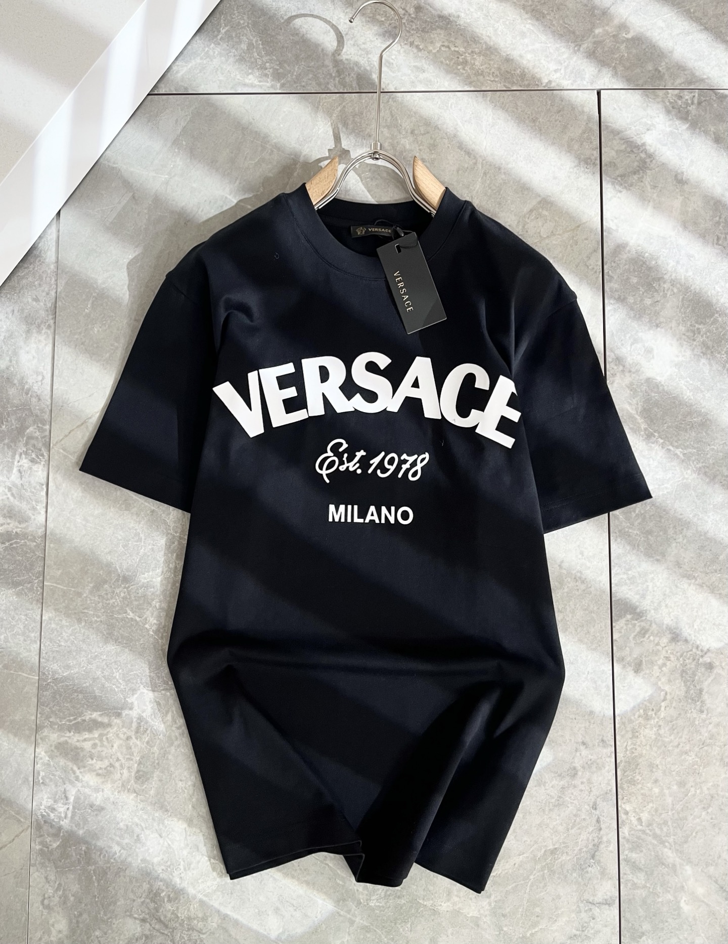  VERS*CE/范*哲  2025春夏新品原单短袖T恤，VERS*CE/范*哲  贸易公司渠道 产品 