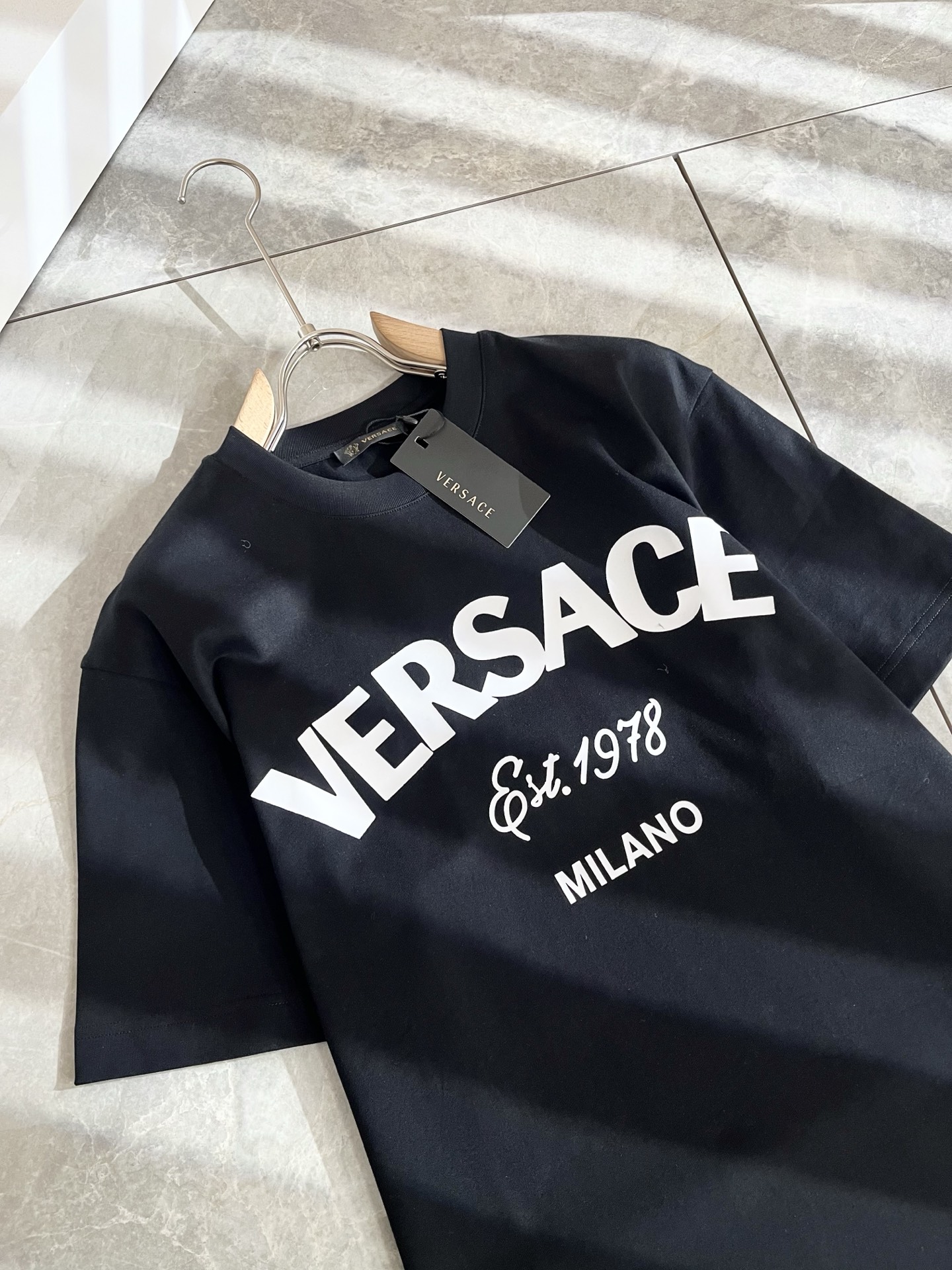  VERS*CE/范*哲  2025春夏新品原单短袖T恤，VERS*CE/范*哲  贸易公司渠道 产品 