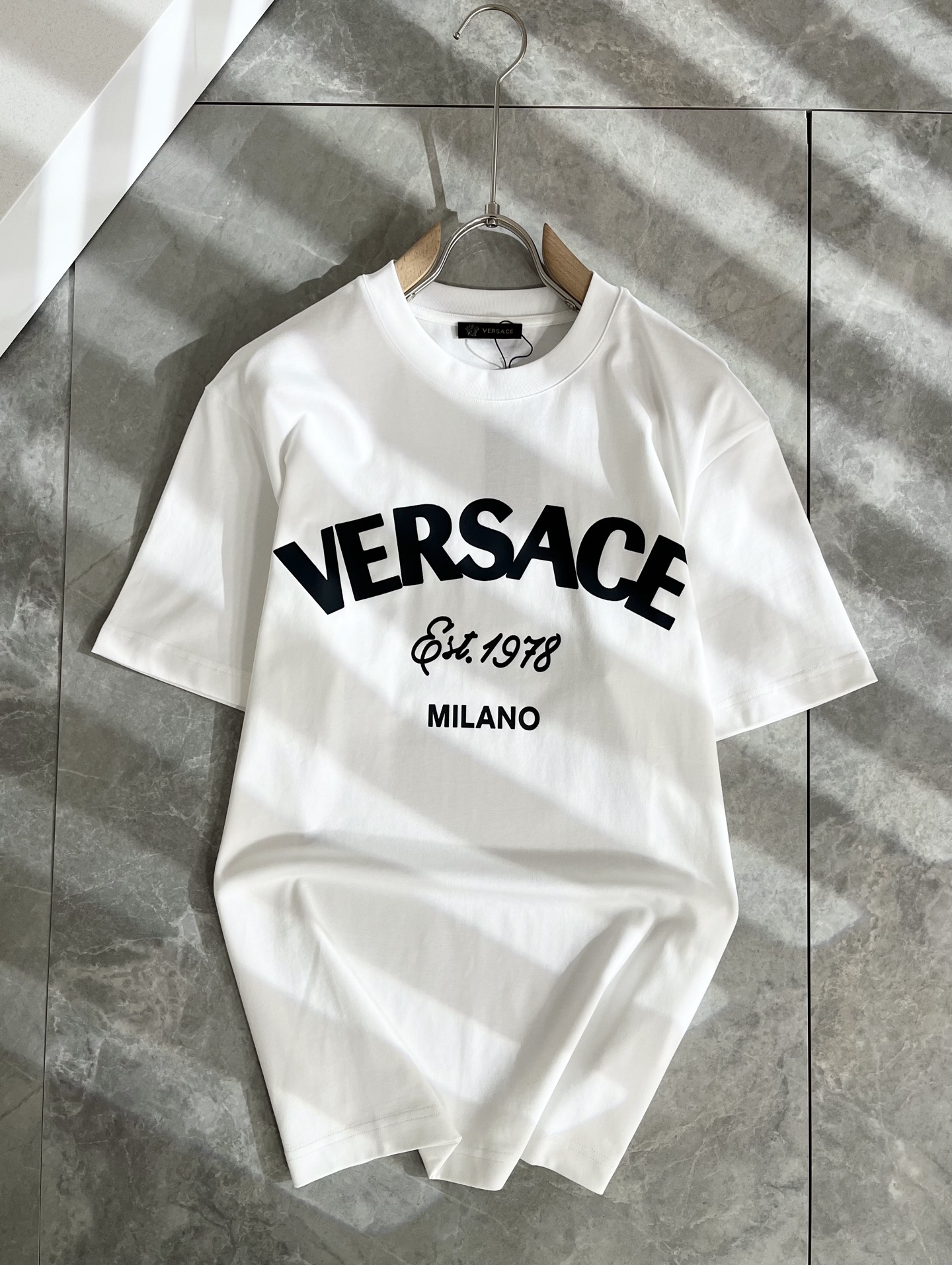  VERS*CE/范*哲  2025春夏新品原单短袖T恤，VERS*CE/范*哲  贸易公司渠道 产品 