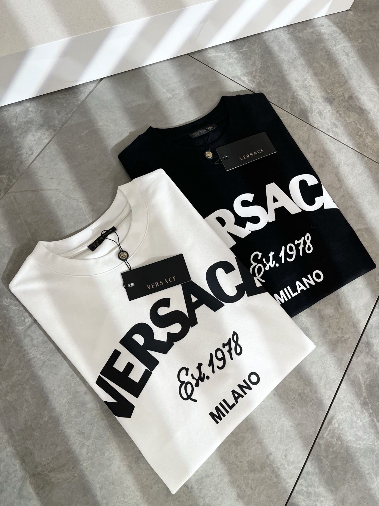  VERS*CE/范*哲  2025春夏新品原单短袖T恤，VERS*CE/范*哲  贸易公司渠道 产品 