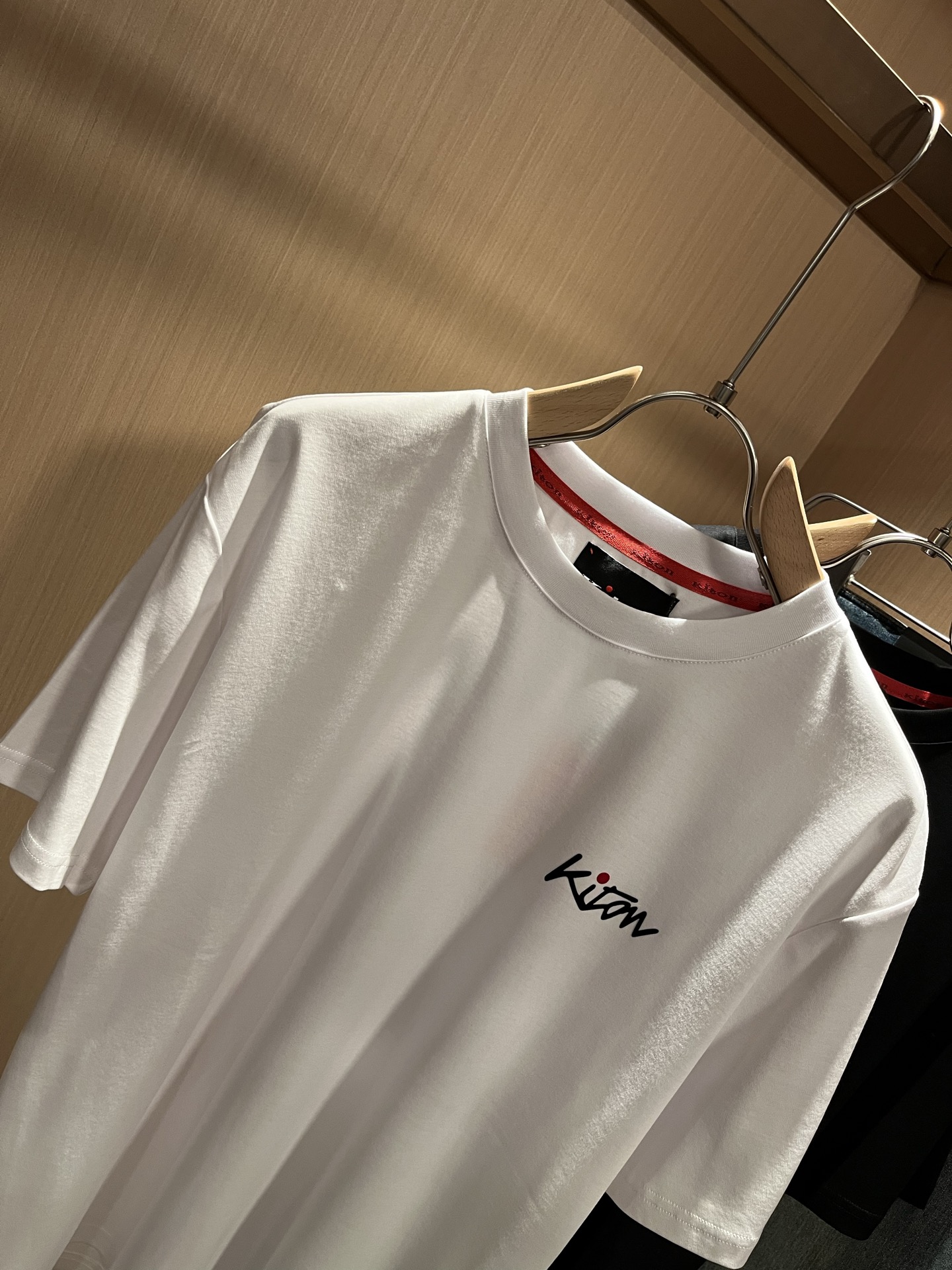 Kiton  男士短袖T恤服装,男 4