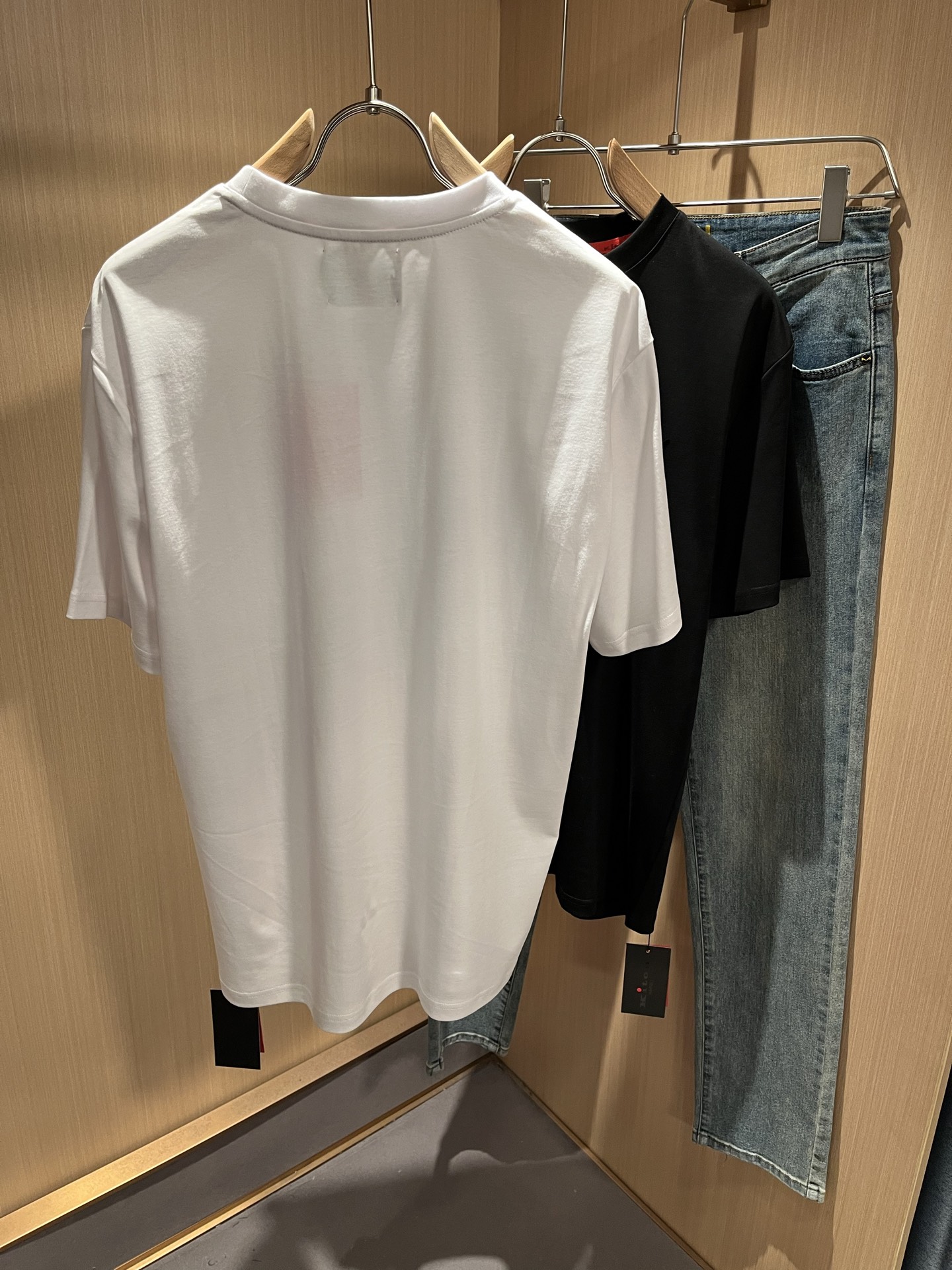 Kiton  男士短袖T恤服装,男 3