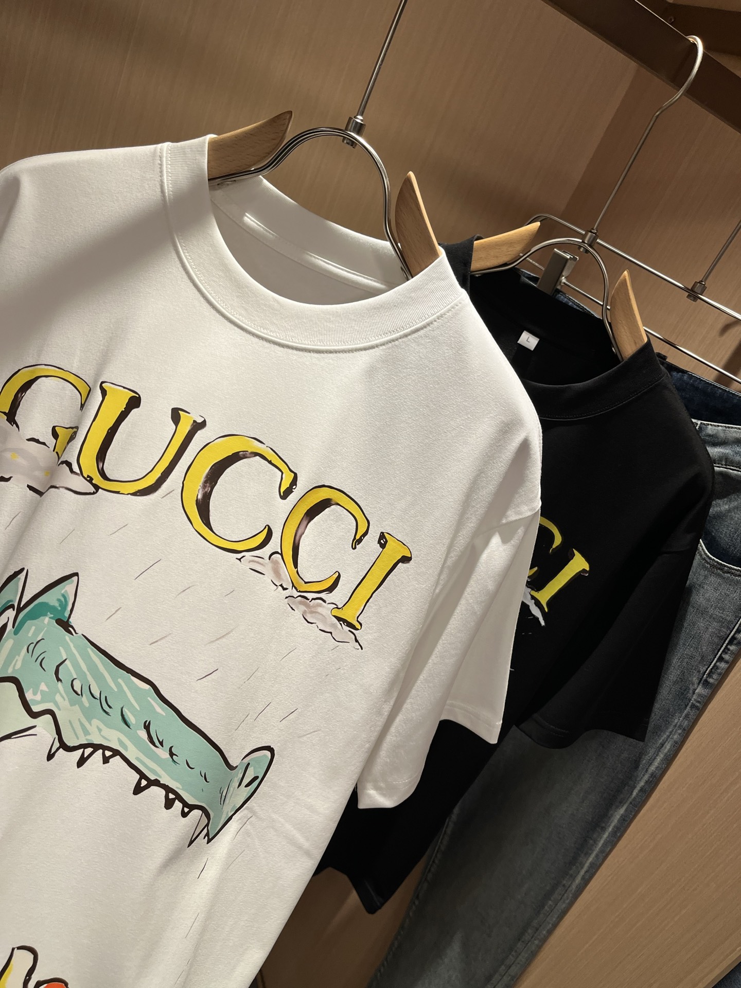 Gucci 2025春夏系列 短袖T恤衫服装,男,女 8