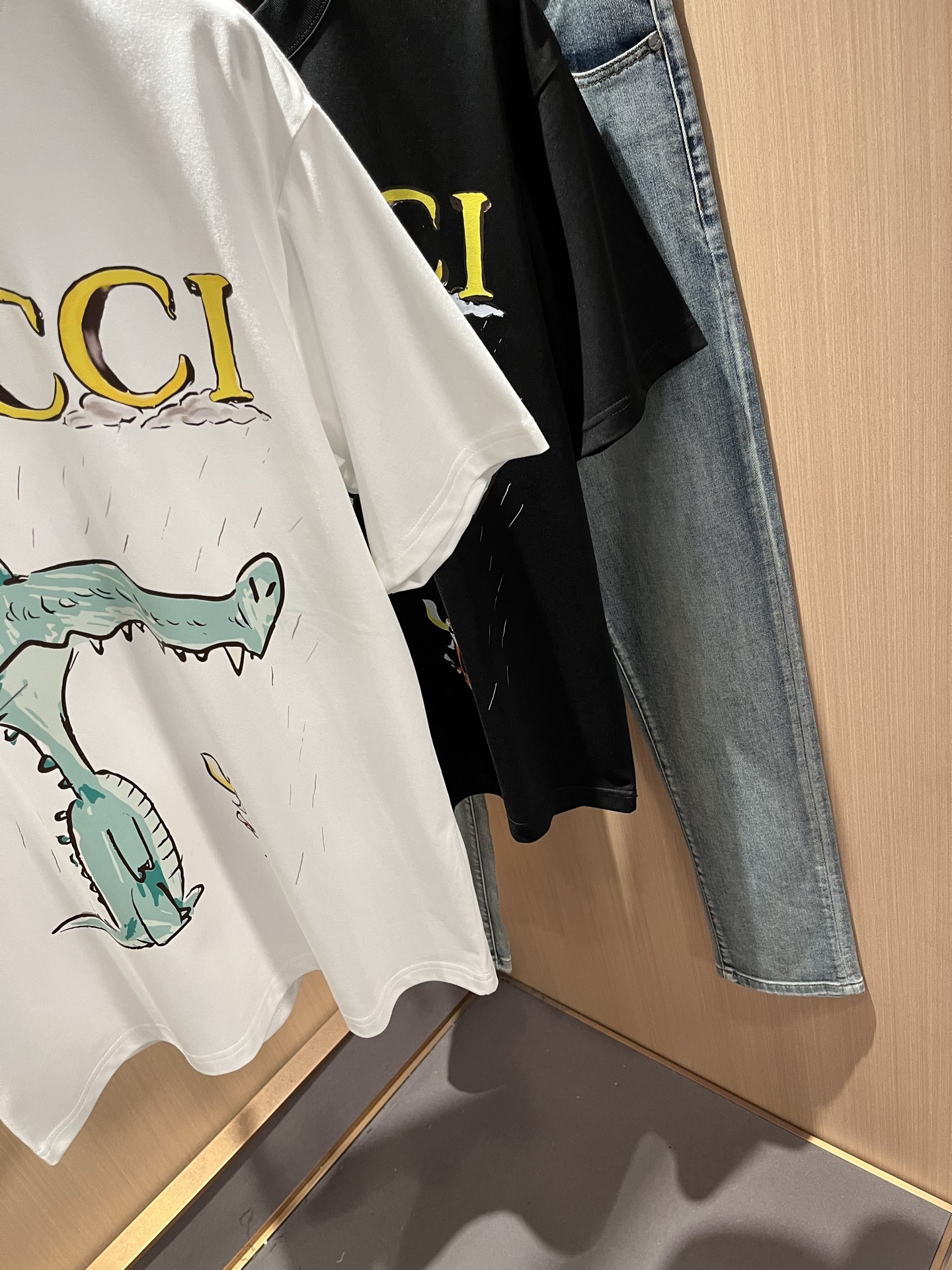 Gucci 2025春夏系列 短袖T恤衫服装,男,女 7