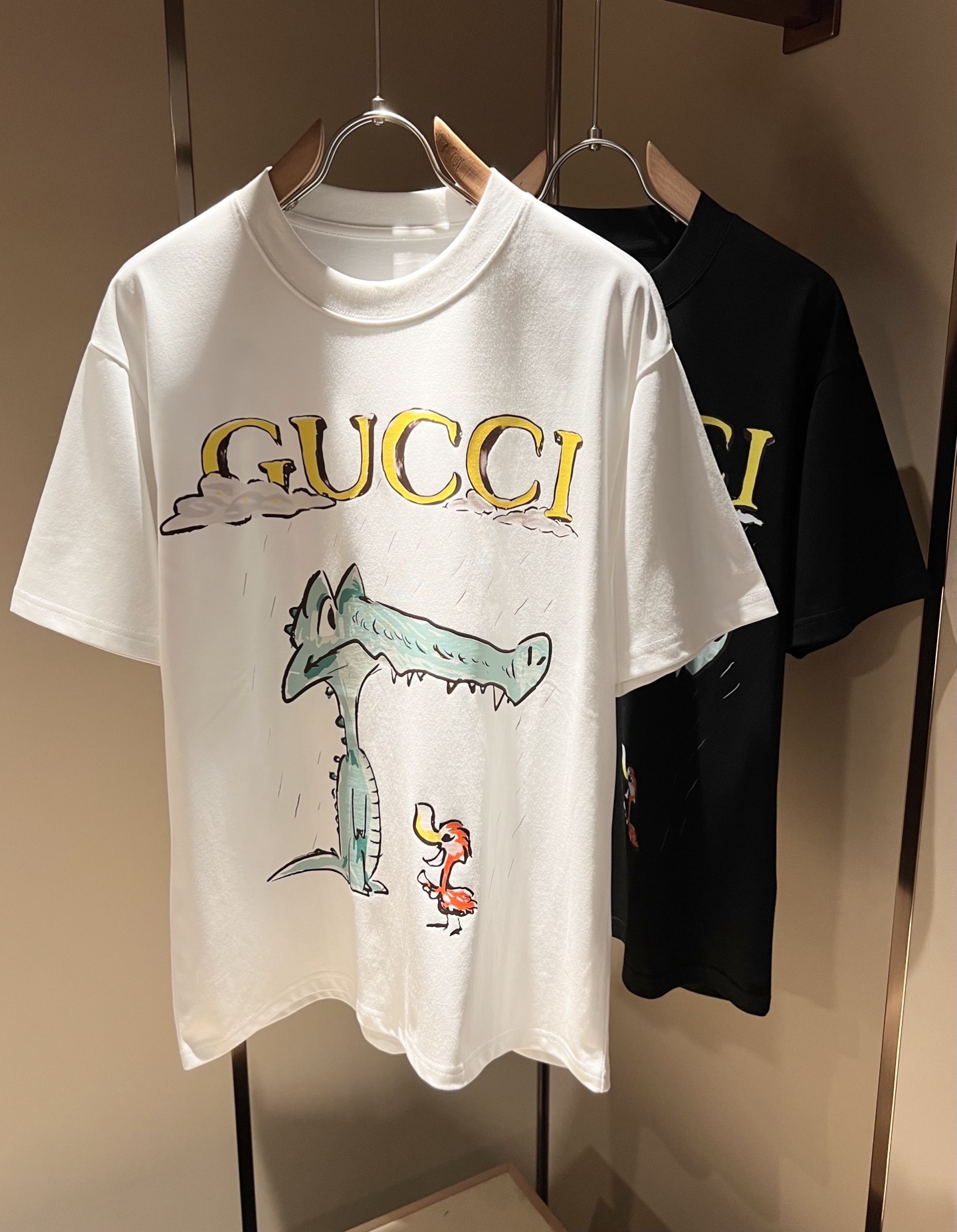 _dcm9sl5Bm_Cq47LfVzGPYwnCs-MZUeNuuiy9trw