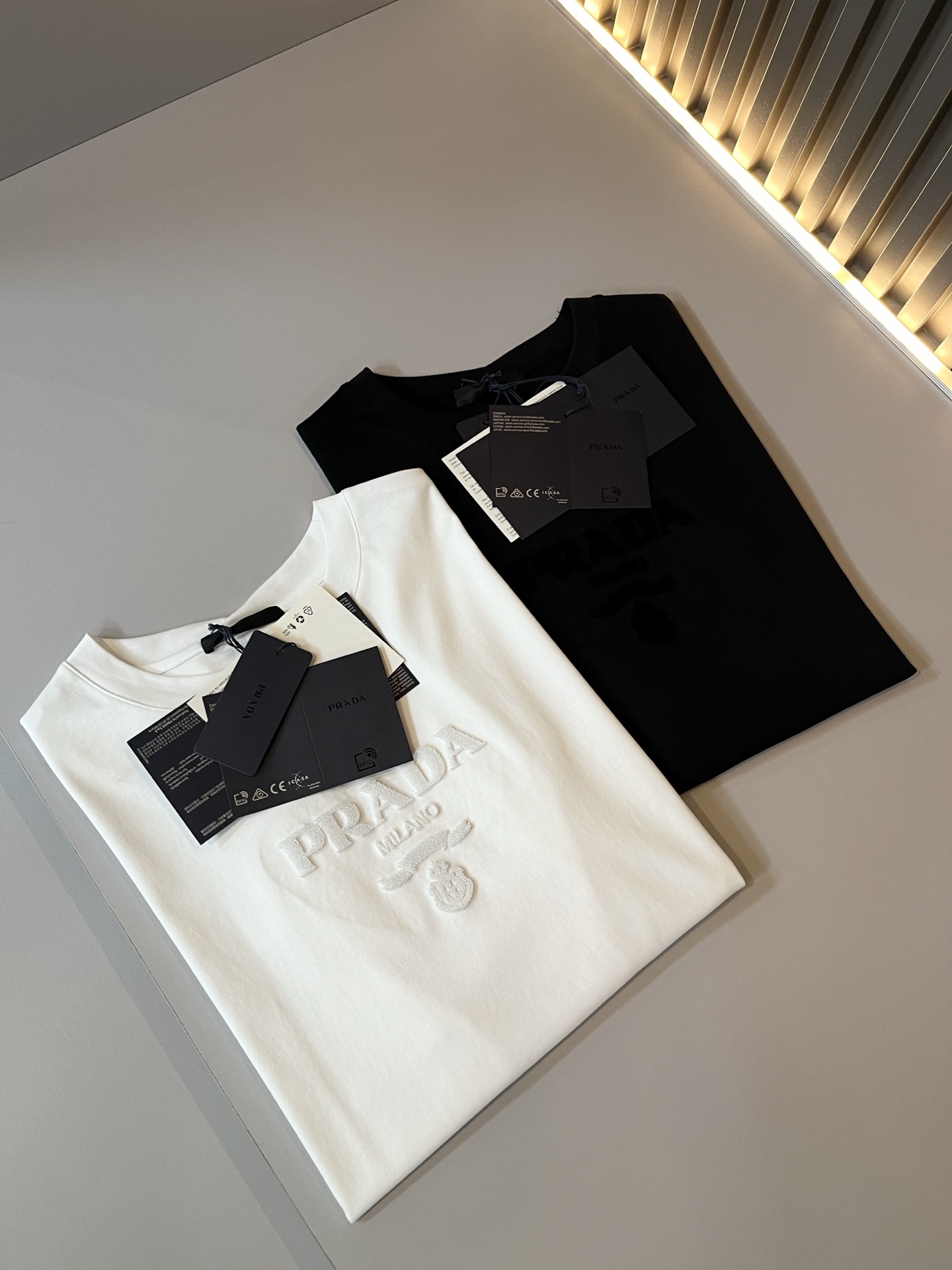 Prada  T恤服装,男,女 3