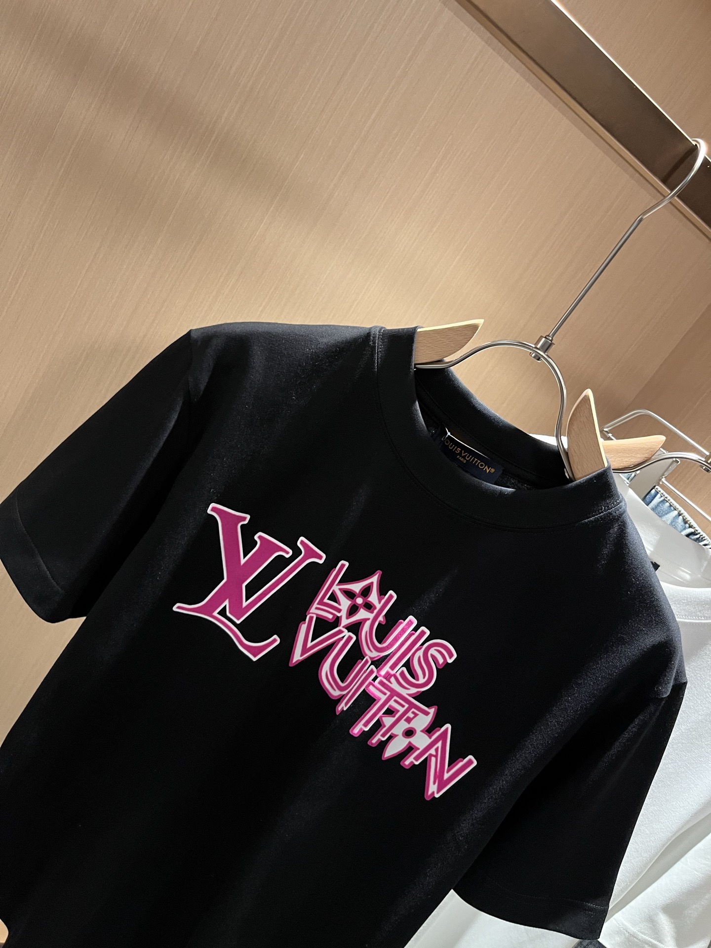 Louis Vuitton 2025春夏全新系列 短袖T恤服装,男,女 4