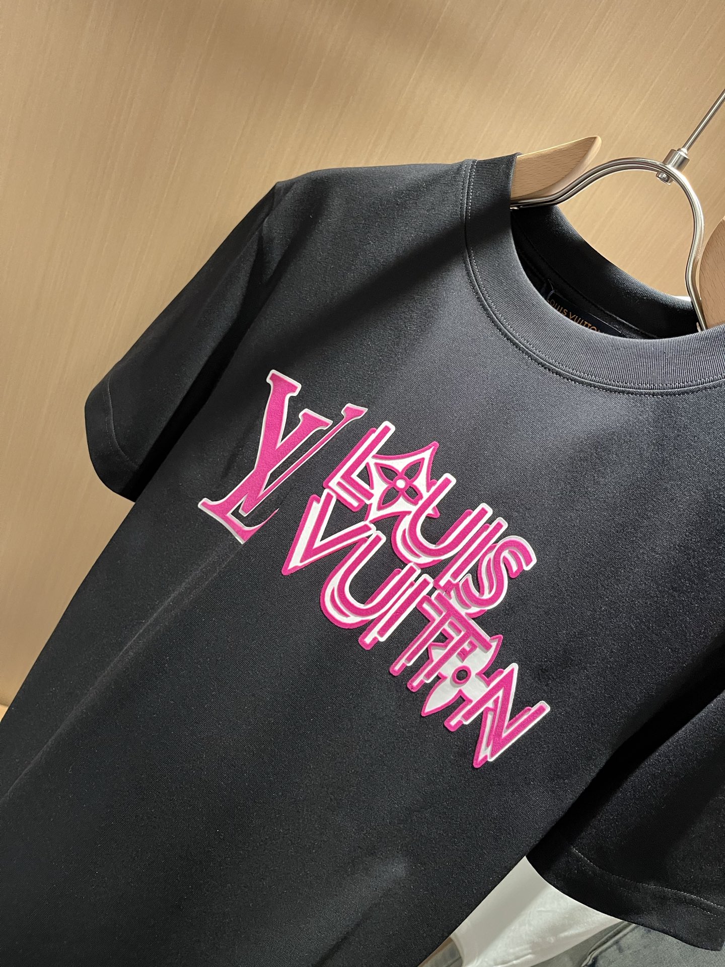 Louis Vuitton 2025春夏全新系列 短袖T恤服装,男,女 9