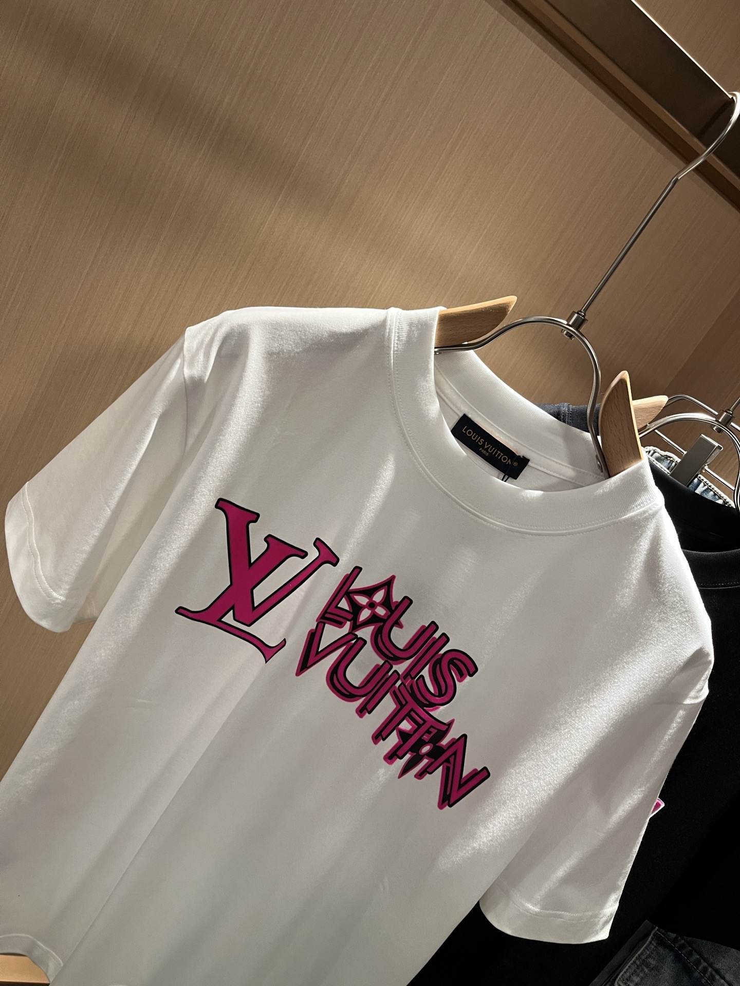 Louis Vuitton 2025春夏全新系列 短袖T恤服装,男,女 4