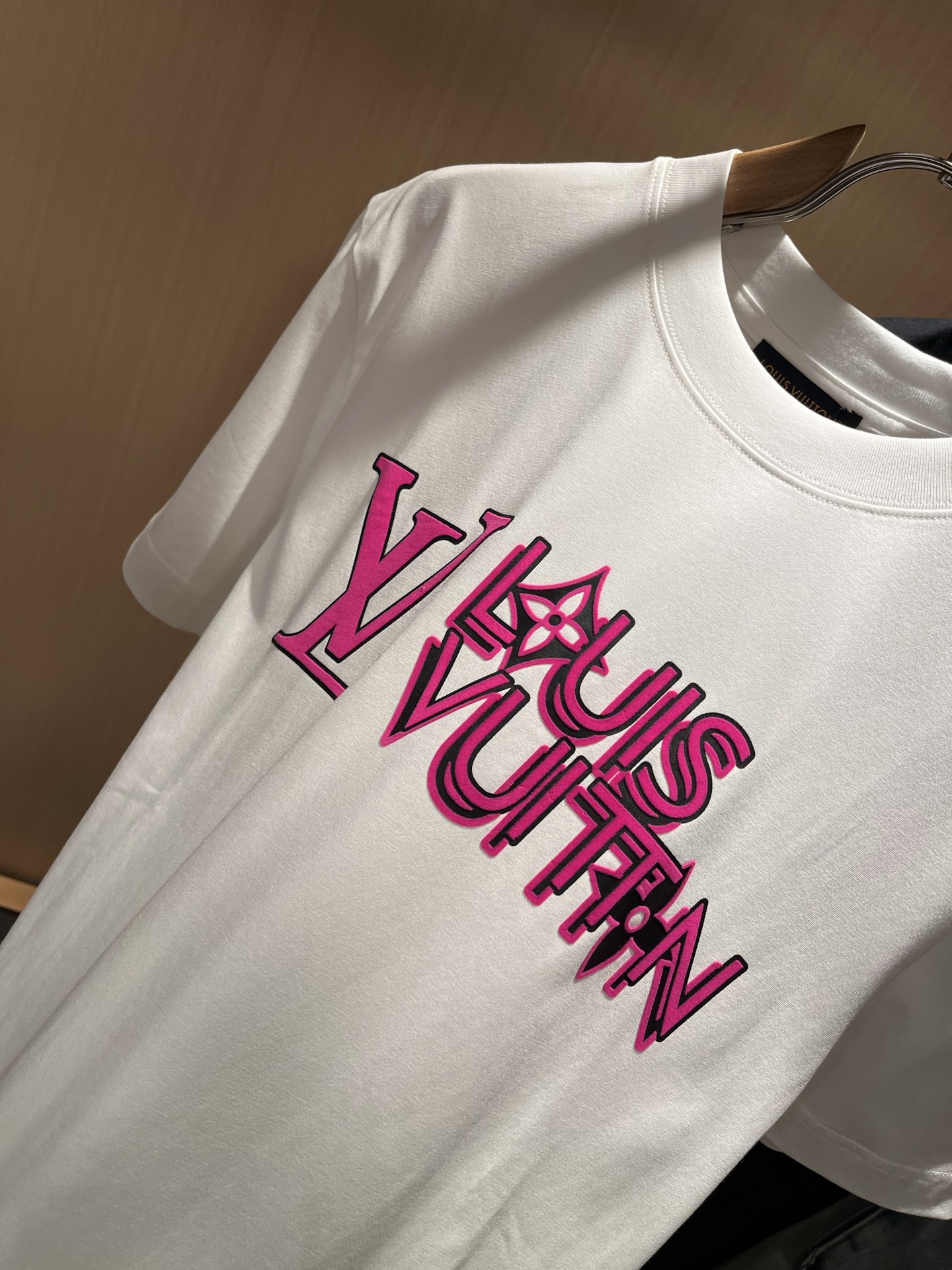 Louis Vuitton 2025春夏全新系列 短袖T恤服装,男,女 9