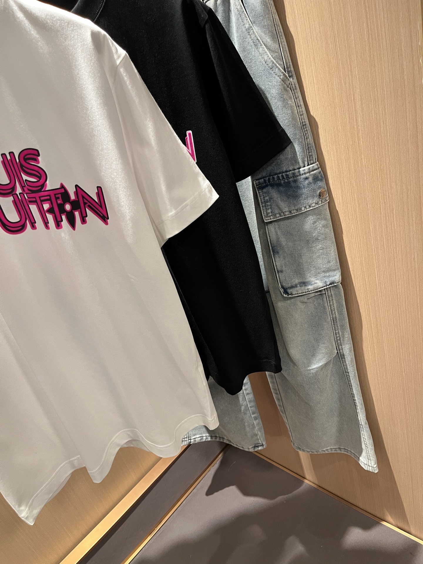 Louis Vuitton 2025春夏全新系列 短袖T恤服装,男,女 7