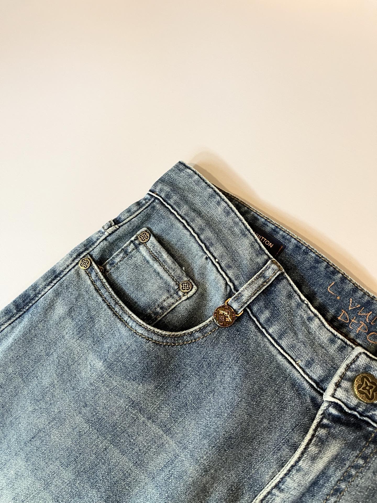 Louis Vuitton 经典仔裤系列 牛仔长裤服装,男 5