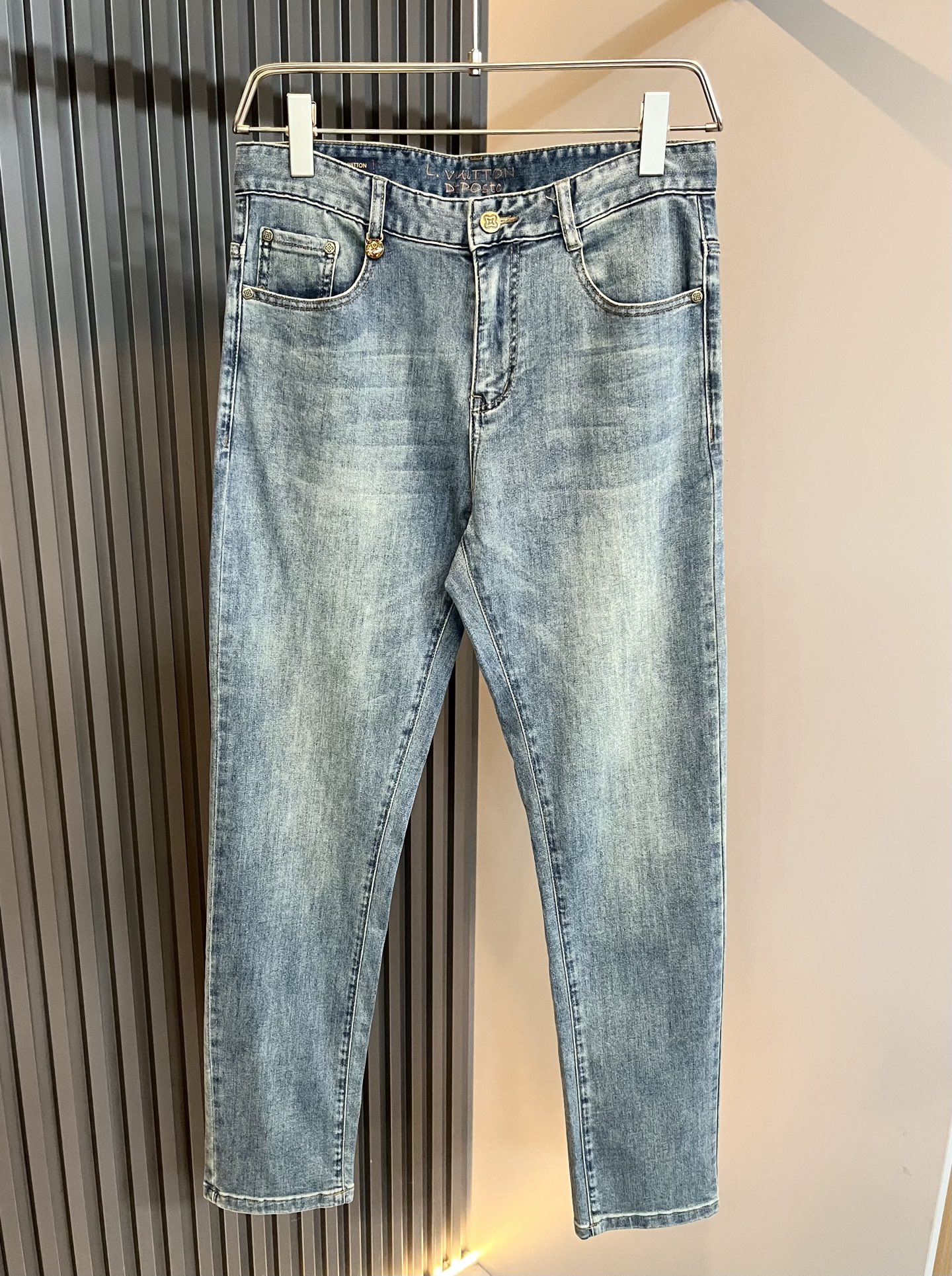Louis Vuitton 经典仔裤系列 牛仔长裤服装,男 2