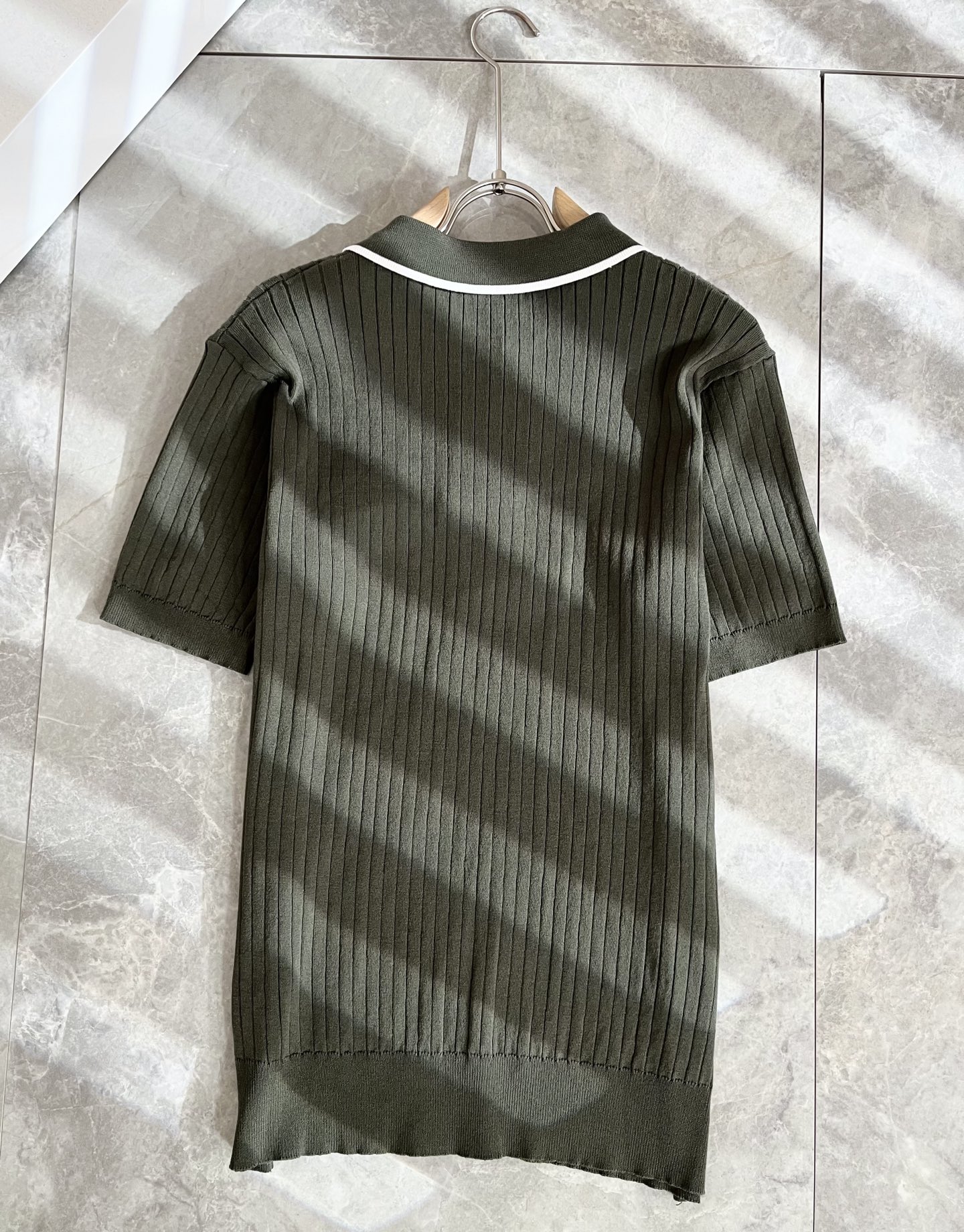 Louis Vuitton 路易家族 针织短袖服装 4