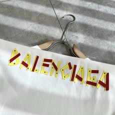 BALENCIA*巴黎*家 2026春夏新款男女同情侣款👫休闲宽松棉质圆领短袖T恤衫!贸易公司渠道稀出, BALENCIA*巴黎*家 2026春夏新款男女同情侣款👫休闲宽松棉质圆领短袖T恤衫!贸易公司渠道稀出,