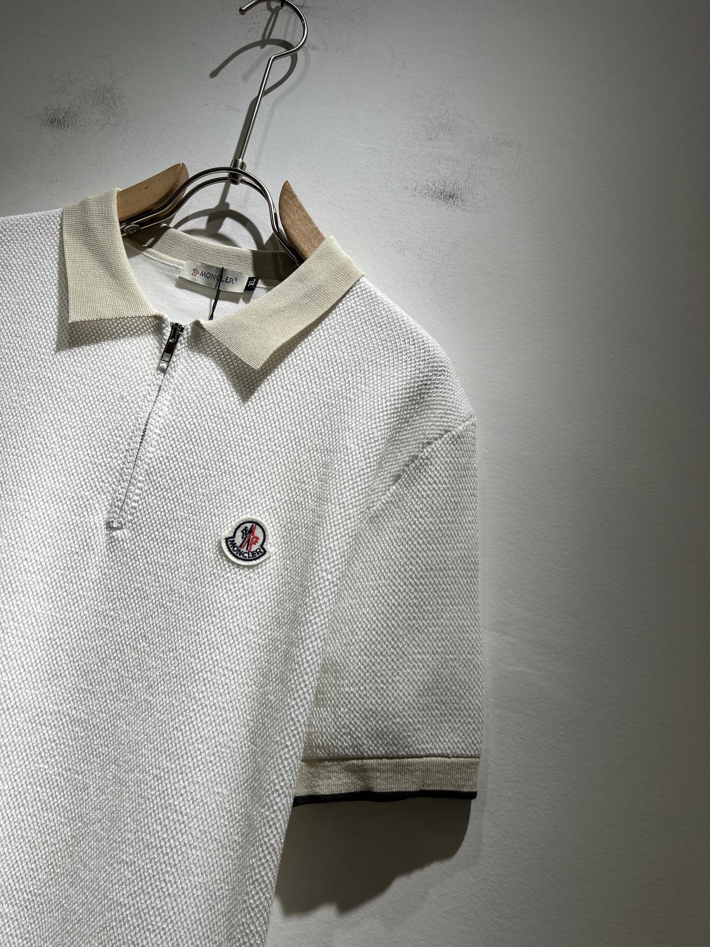 Moncler  T恤moncler,服装 4