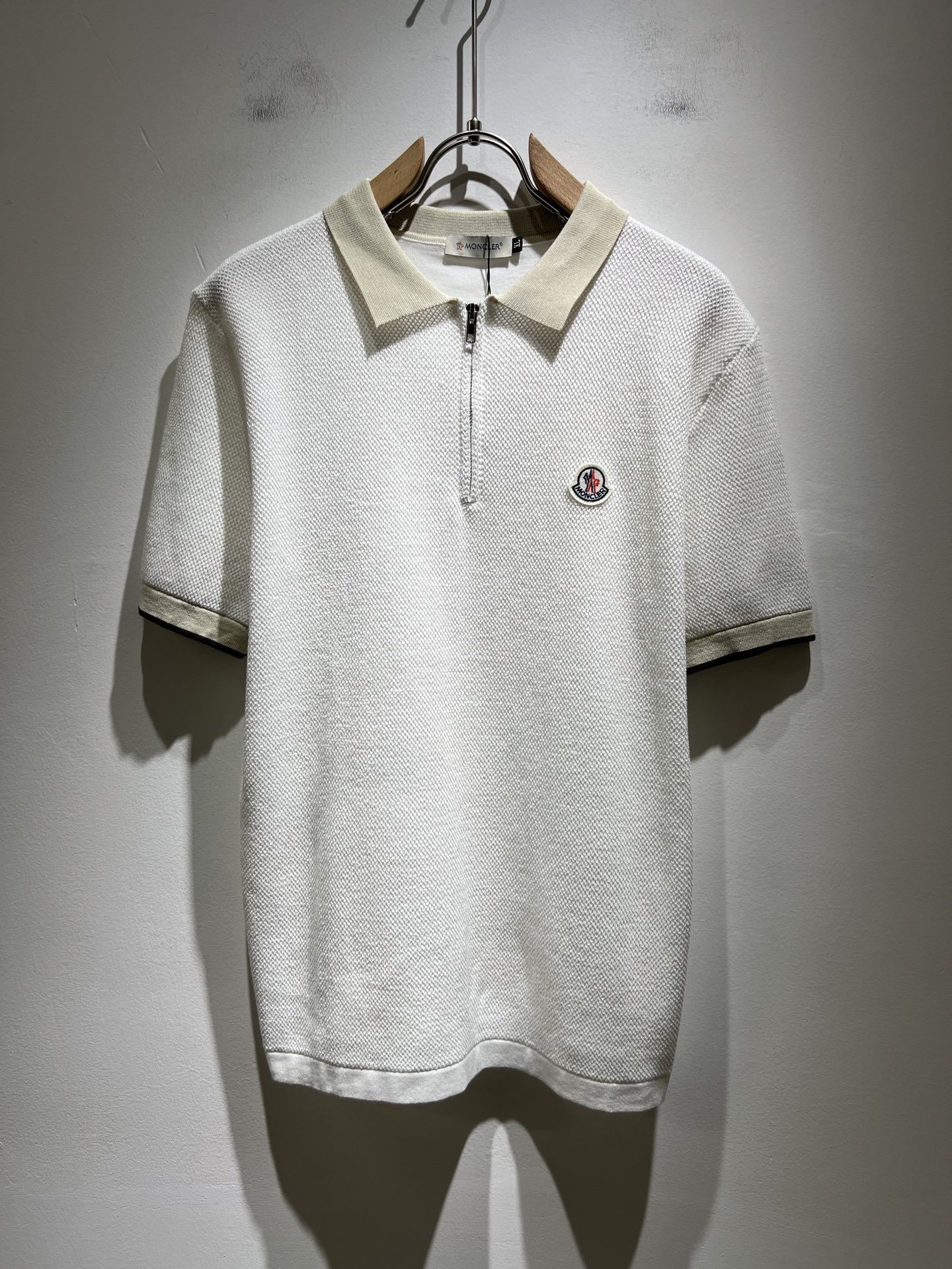 Moncler蒙家 2025春夏最新的贸易订单针织短袖T恤，全品相！...