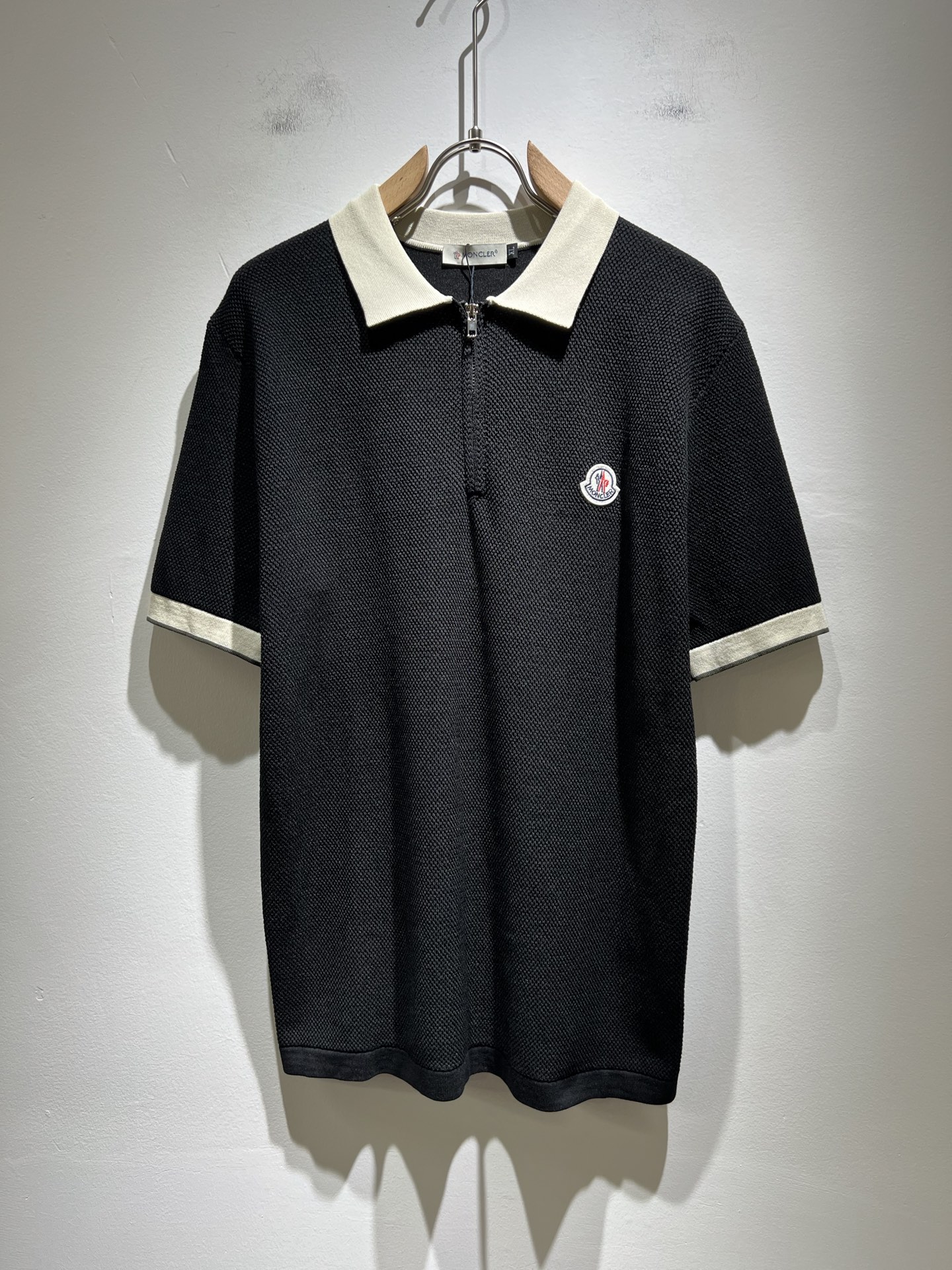 Moncler蒙家 2025春夏最新的贸易订单针织短袖T恤，全品相！...
