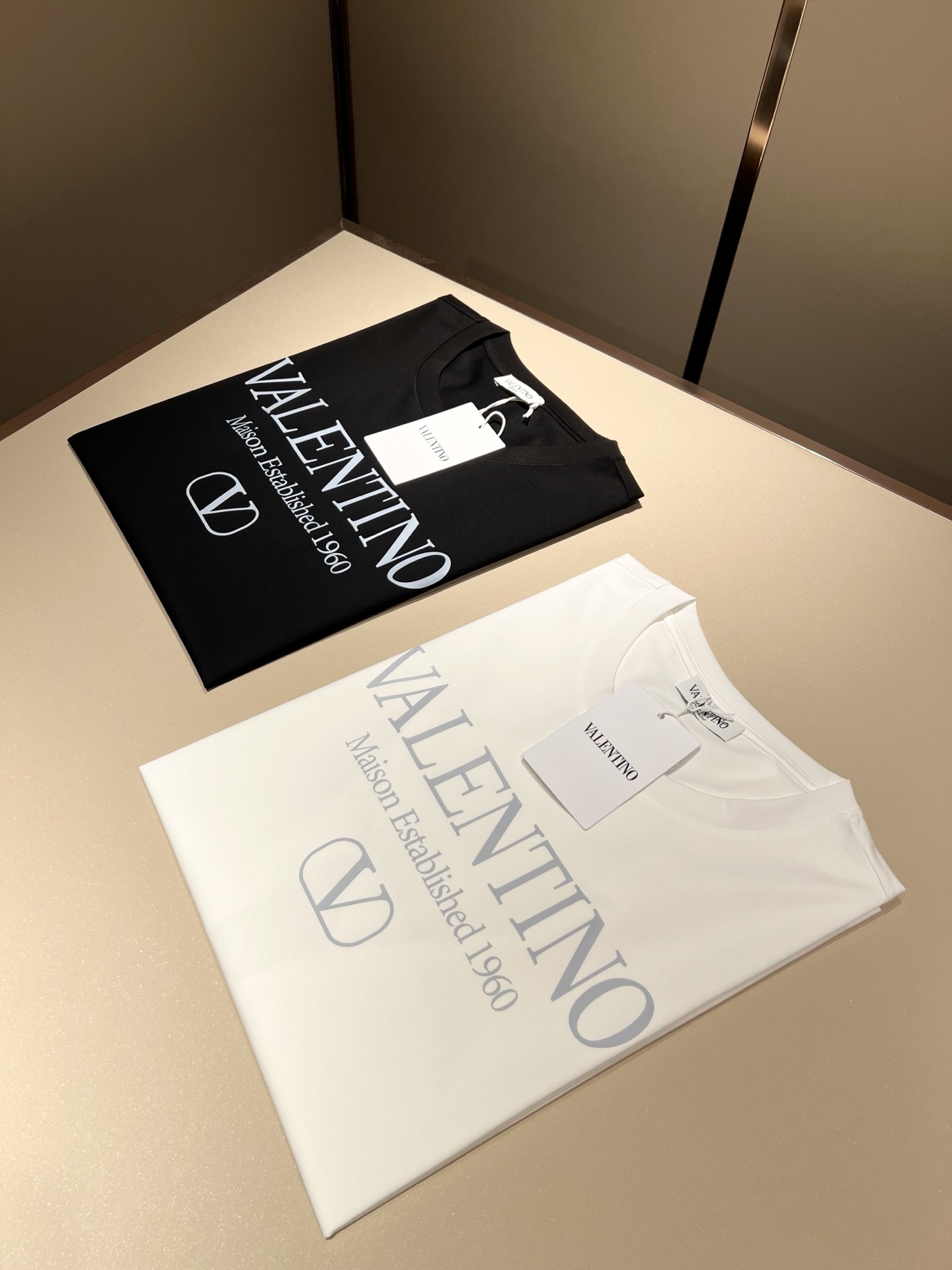 VALENTINO  短袖T恤衫服装,男,女 1