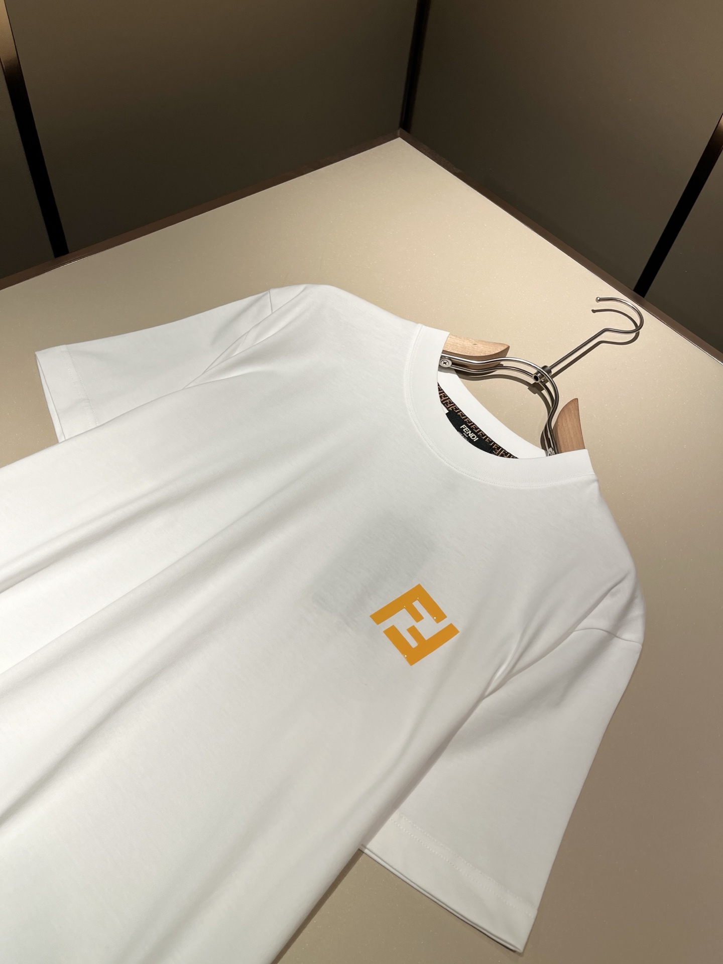 Fendi FD家族 短袖T恤服装,男,女 5