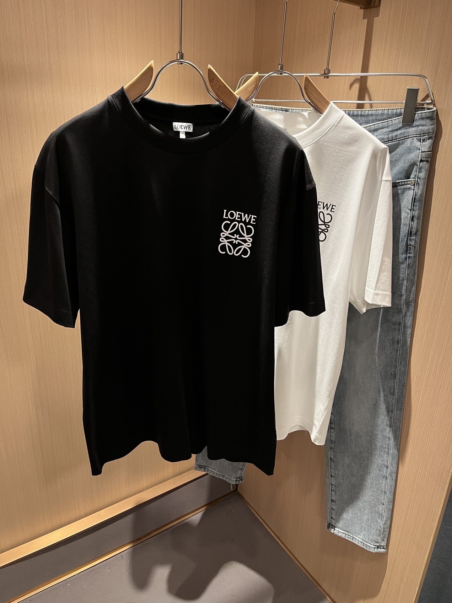 LOE*WE罗*威 2025春夏新款男女同款👫短袖T恤，意大利原厂订...